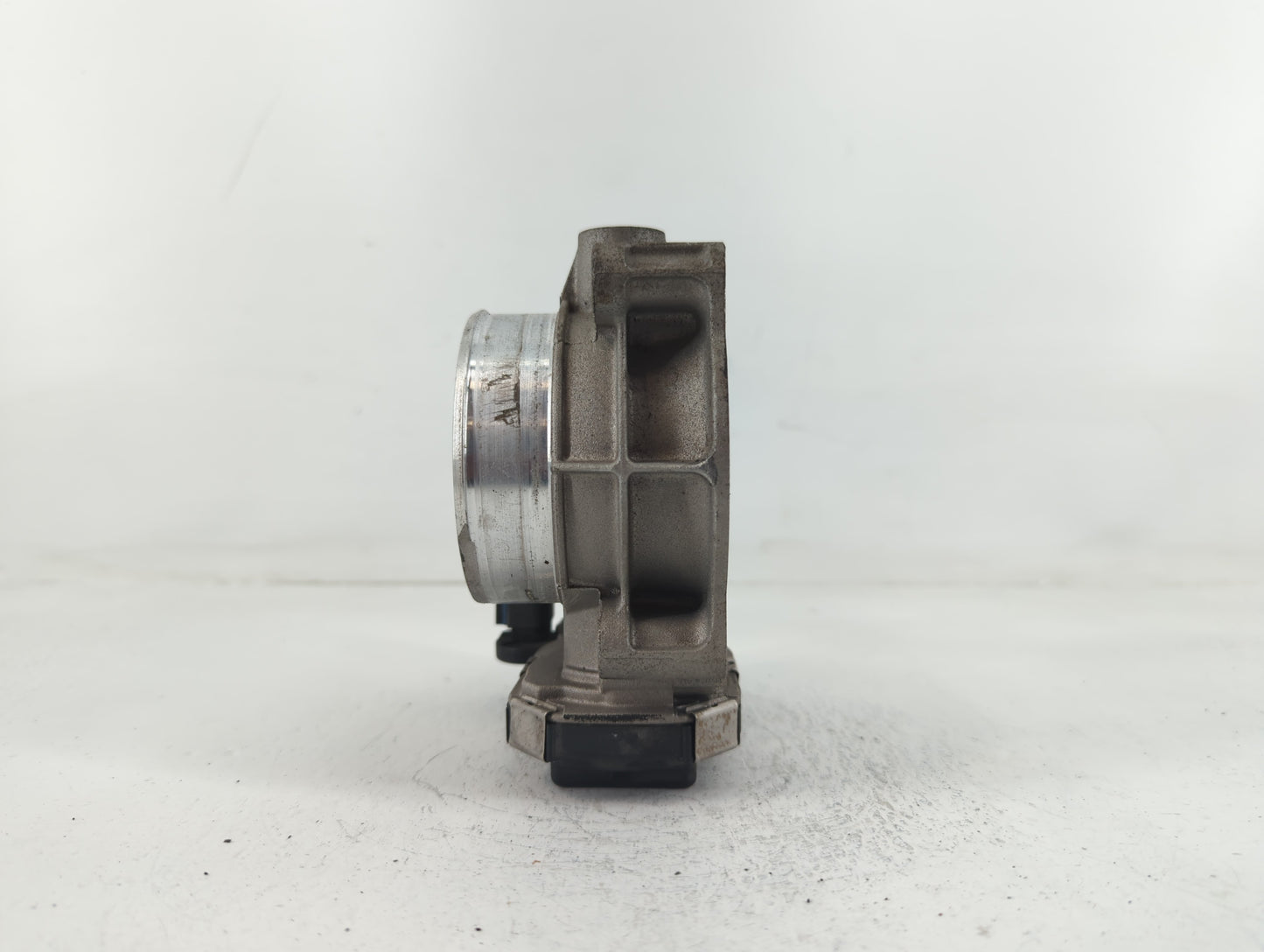 2012-2015 Cadillac Cts Throttle Body P/N:12632172BA Fits Fits 2012 2013 2014 2015 2016 2017 2018 2019 2020 2021 2022 OEM Use
