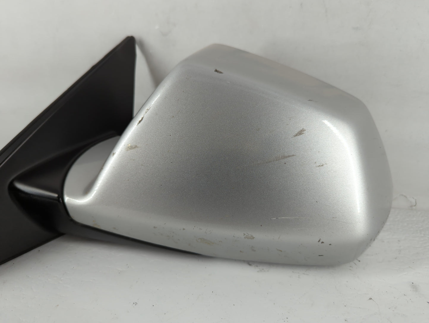 2008-2014 Cadillac Cts Driver Side View Mirror - Left Door Mirror OEM Used - Oemusedautoparts1.com