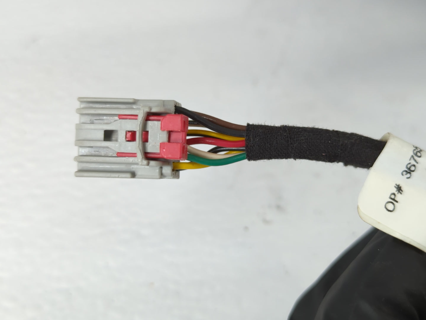 2008-2014 Cadillac Cts Driver Side View Mirror - Left Door Mirror OEM Used - Oemusedautoparts1.com