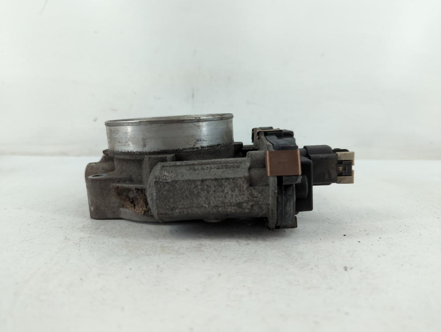 2009-2015 Cadillac Cts Throttle Body P/N:RME87-3C Fits Fits 2009 2010 2011 2012 2013 2014 2015 OEM Used Auto Parts - Oemused