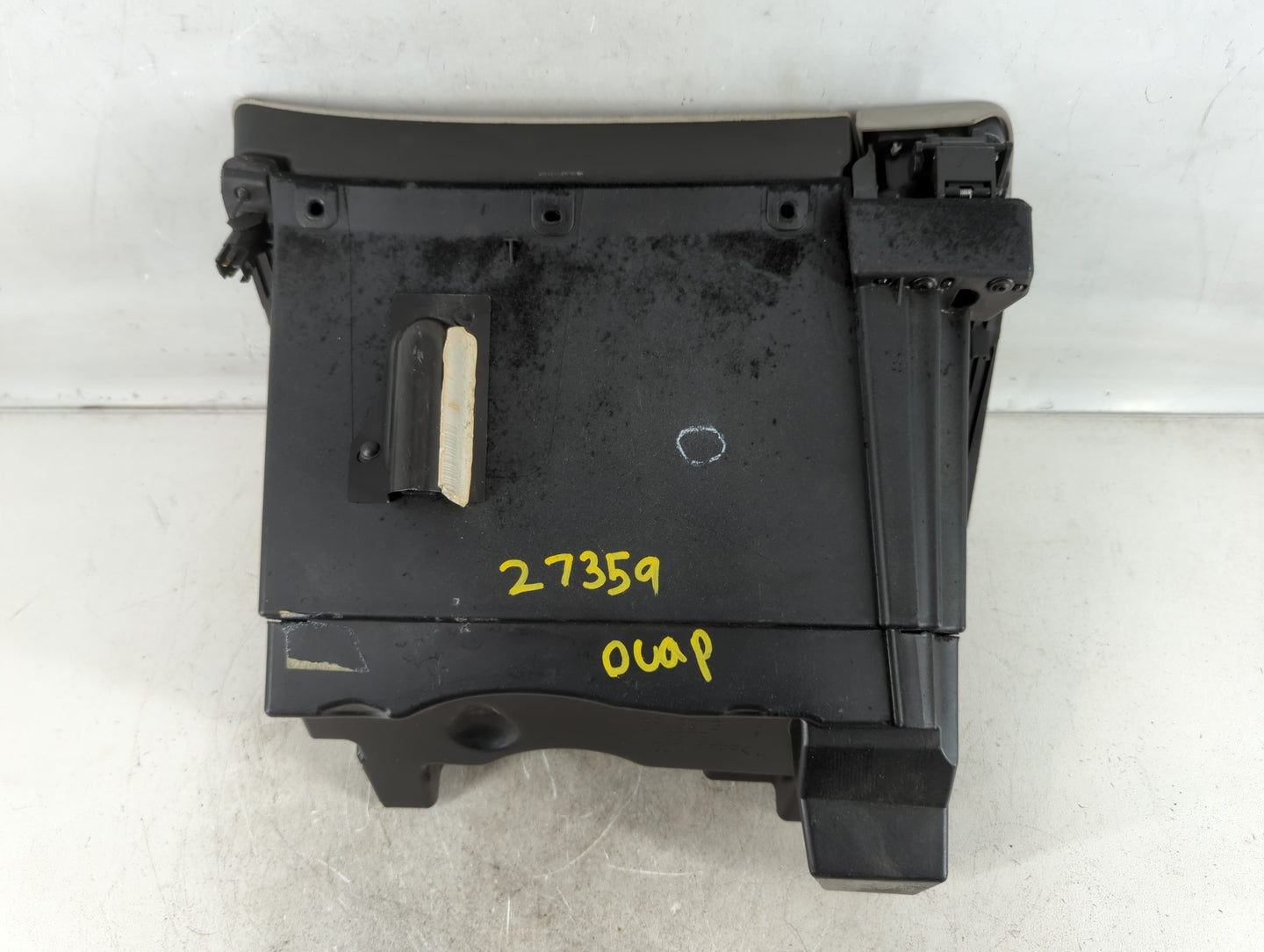 2012 Cadillac Cts Passenger Glove Box Door Storage Compartment - Oemusedautoparts1.com