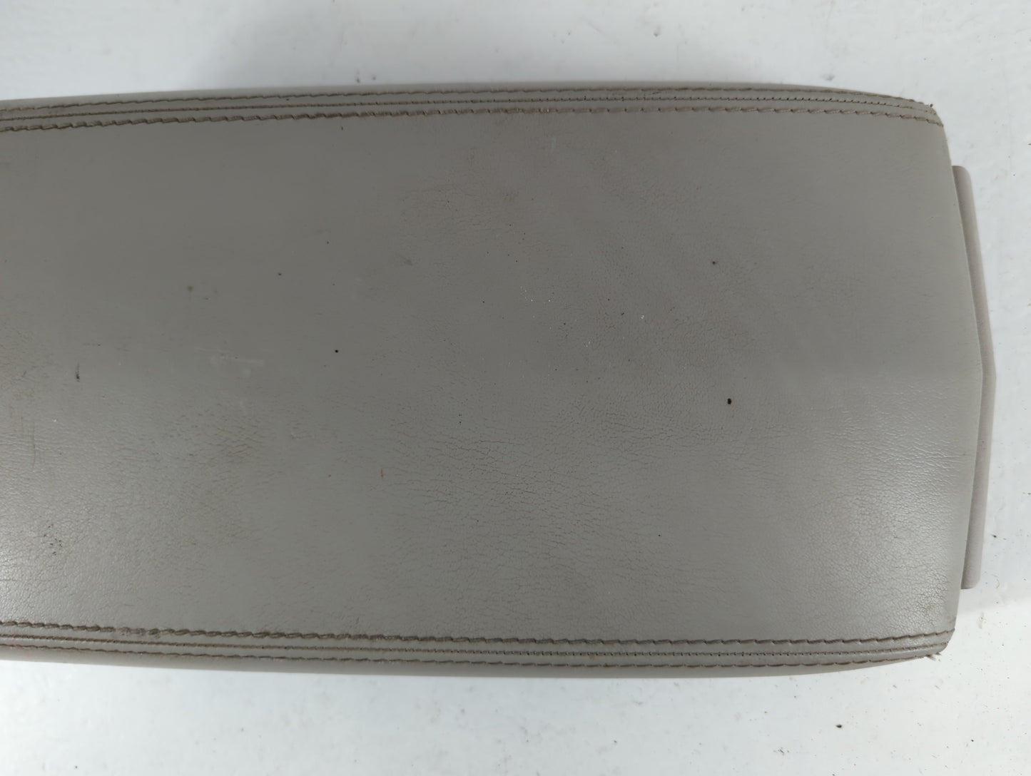 2012 Cadillac Cts Center Console Armrest Cover Lid Fits OEM Used Auto Parts - Oemusedautoparts1.com
