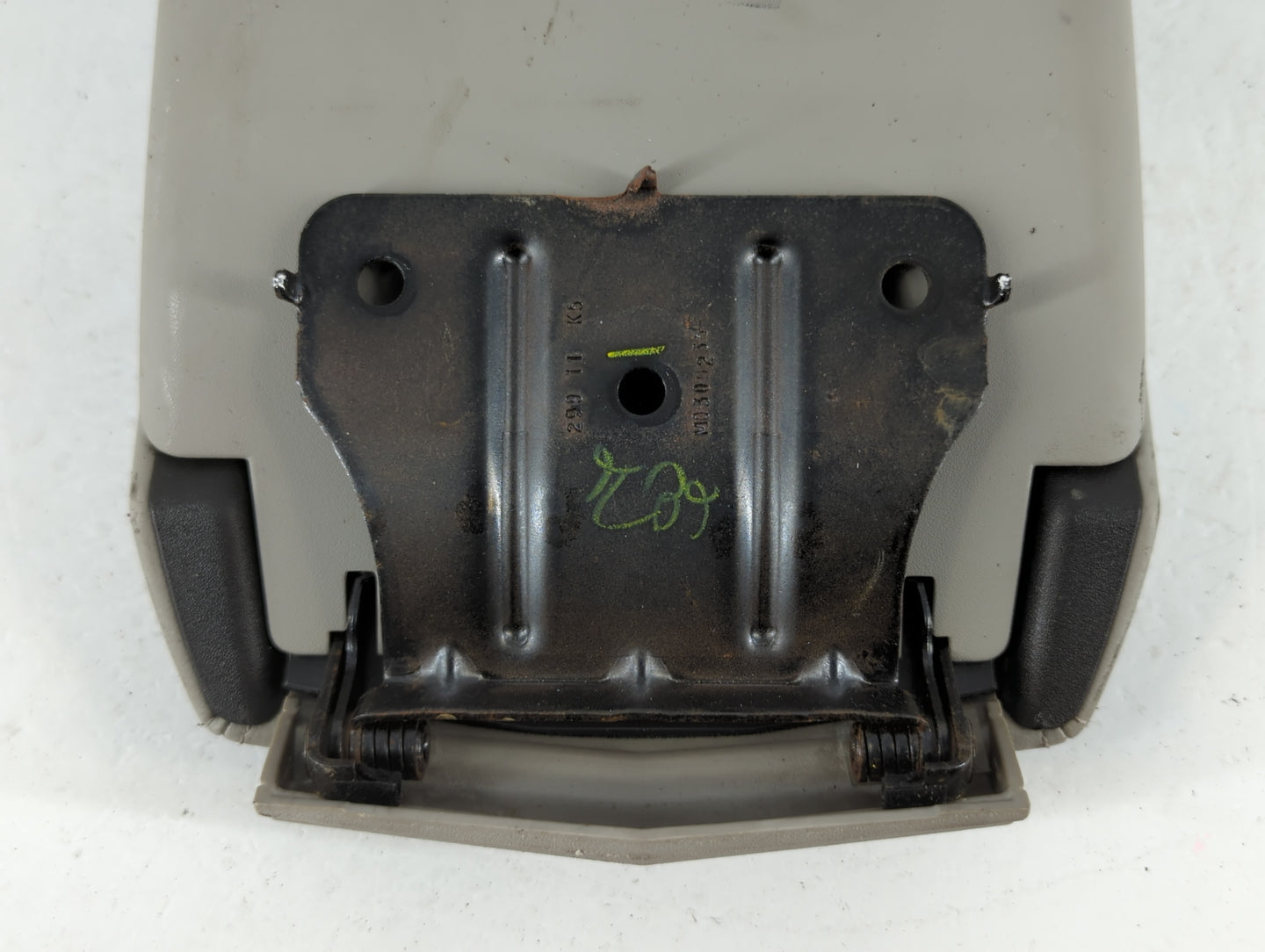 2012 Cadillac Cts Center Console Armrest Cover Lid Fits OEM Used Auto Parts - Oemusedautoparts1.com