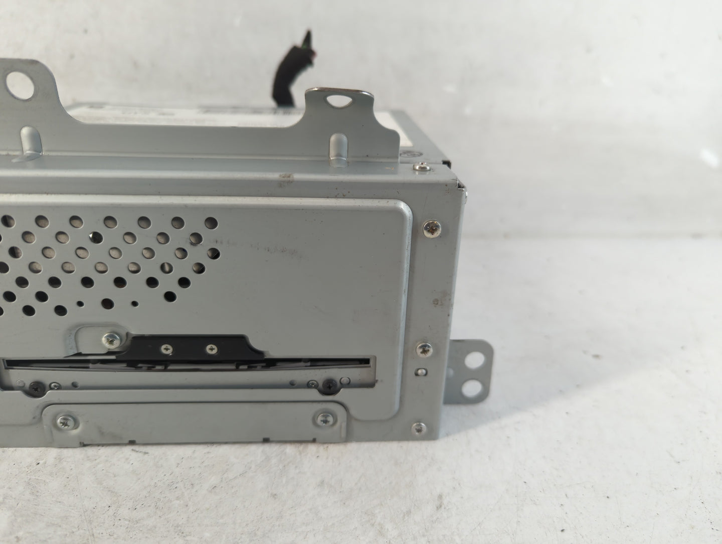 2011-2012 Cadillac Srx Radio AM FM Cd Player Receiver Replacement P/N:22854093 Fits Fits 2010 2011 2012 OEM Used Auto Parts 