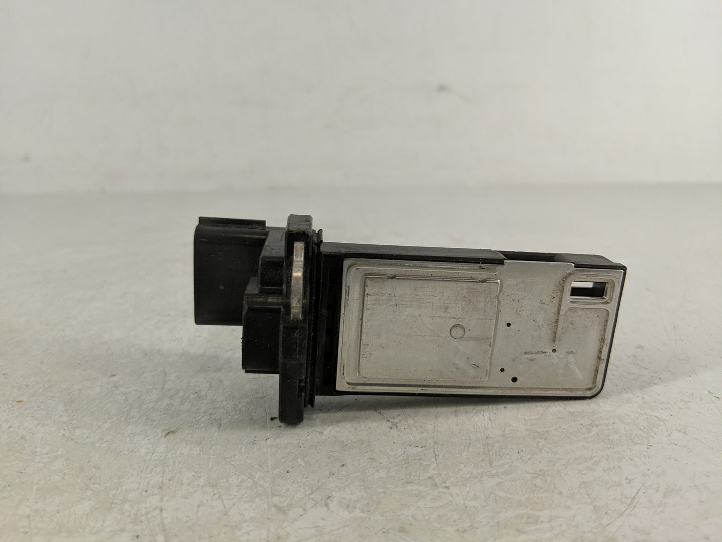 2012-2016 Cadillac Srx Mass Air Flow Meter Maf - Oemusedautoparts1.com