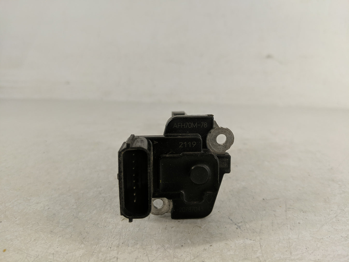 2012-2016 Cadillac Srx Mass Air Flow Meter Maf - Oemusedautoparts1.com