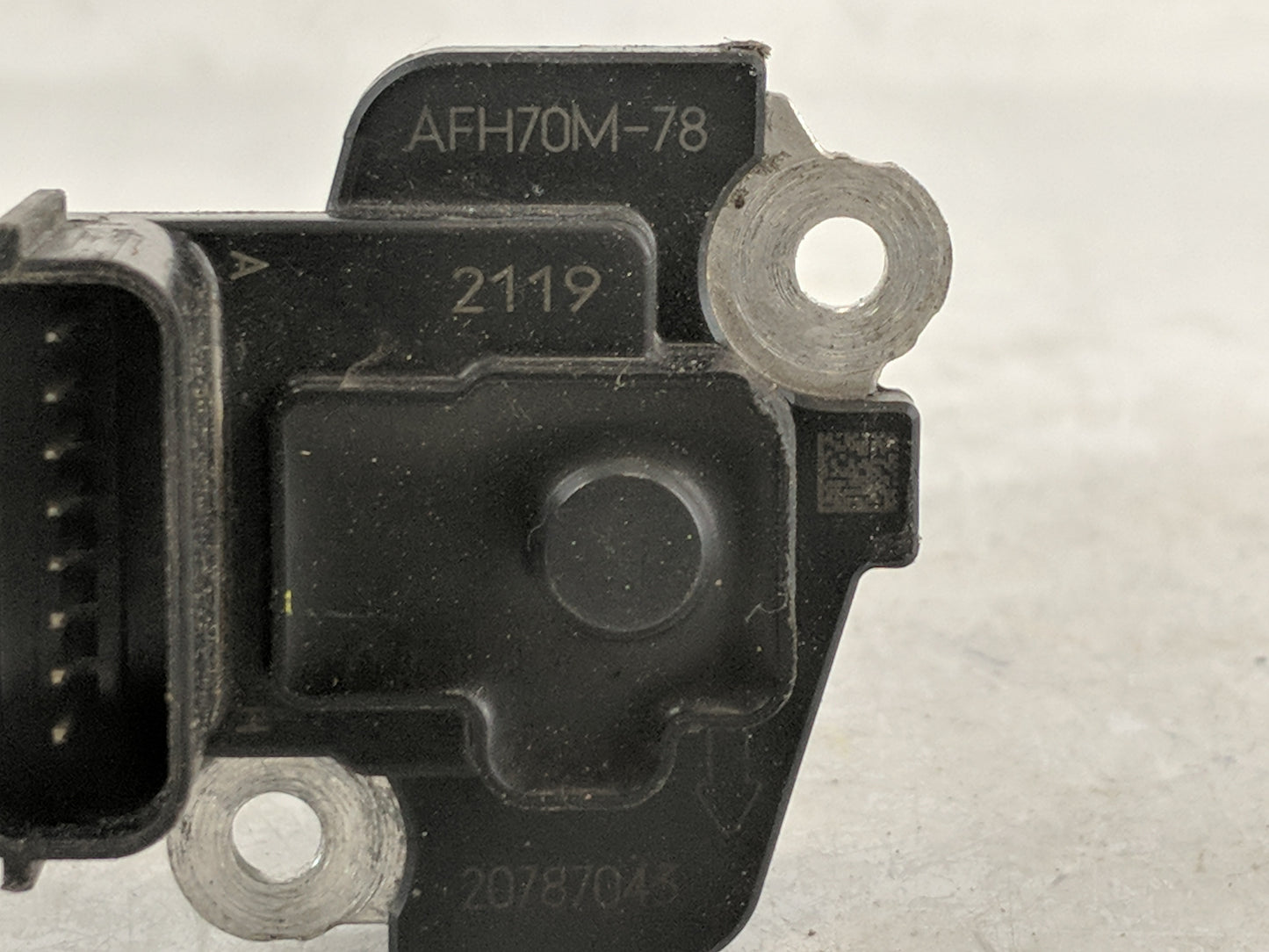 2012-2016 Cadillac Srx Mass Air Flow Meter Maf - Oemusedautoparts1.com