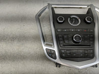2010-2012 Cadillac Srx Radio AM FM Cd Player Receiver Replacement P/N:20927855 Fits Fits 2010 2011 2012 OEM Used Auto Parts 