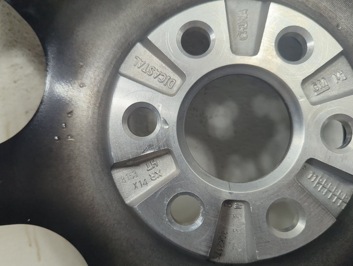 2010-2016 Cadillac Srx Spare Donut Tire Wheel Rim Oem - Oemusedautoparts1.com