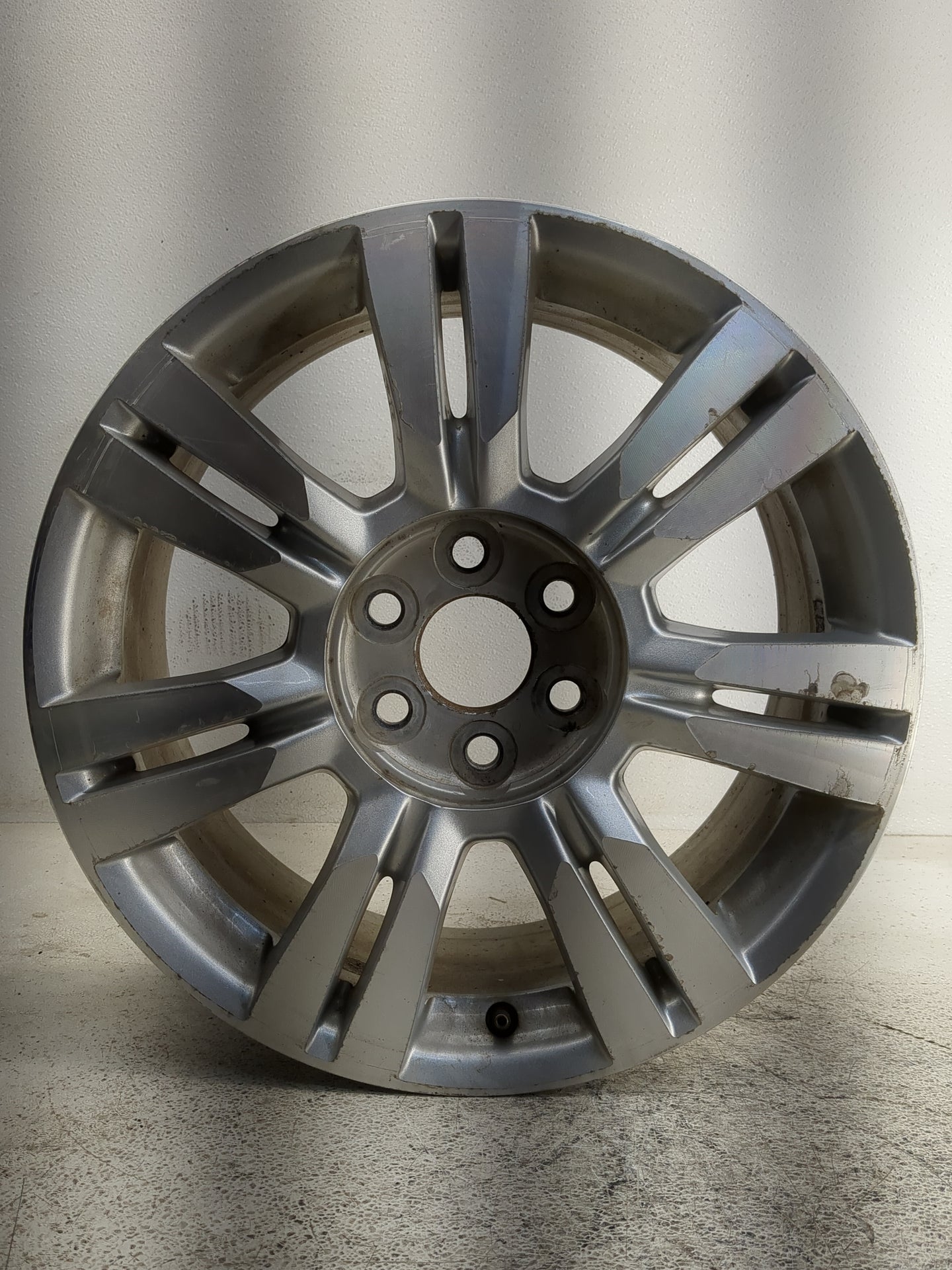 2010-2016 Cadillac Srx Oem Wheel Rim 1364036 - Oemusedautoparts1.com