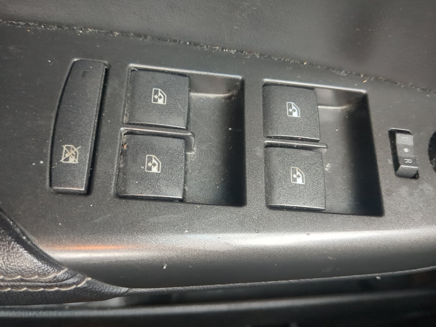 2010-2012 Cadillac Srx Master Power Window Switch Replacement Driver Side Left Fits Fits 2010 2011 2012 OEM Used Auto Parts 