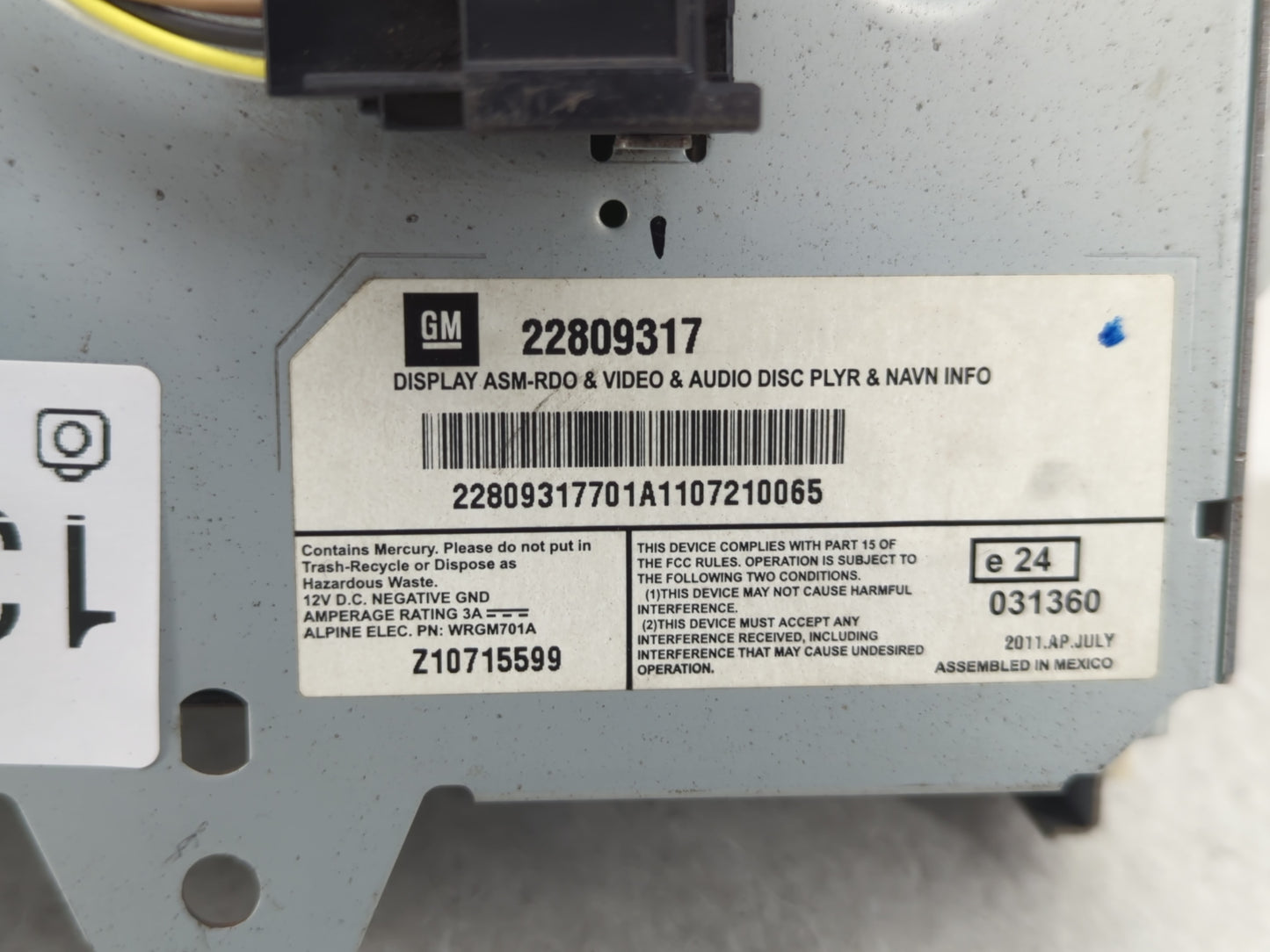 2010-2012 Cadillac Srx Information Display Screen - Oemusedautoparts1.com