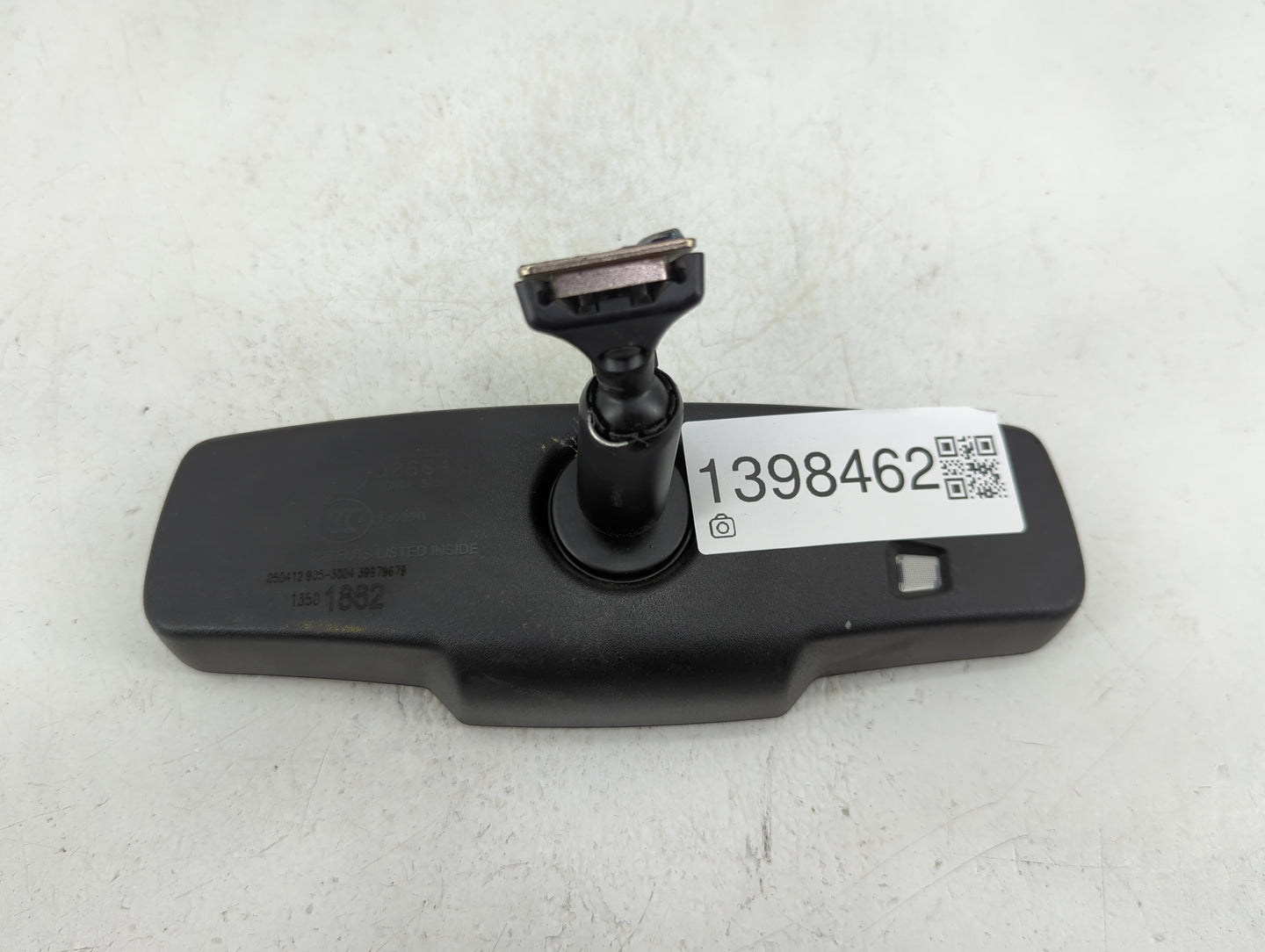 2012 Cadillac Srx Interior Rear View Mirror Replacement OEM P/N:13501862 Fits OEM Used Auto Parts - Oemusedautoparts1.com