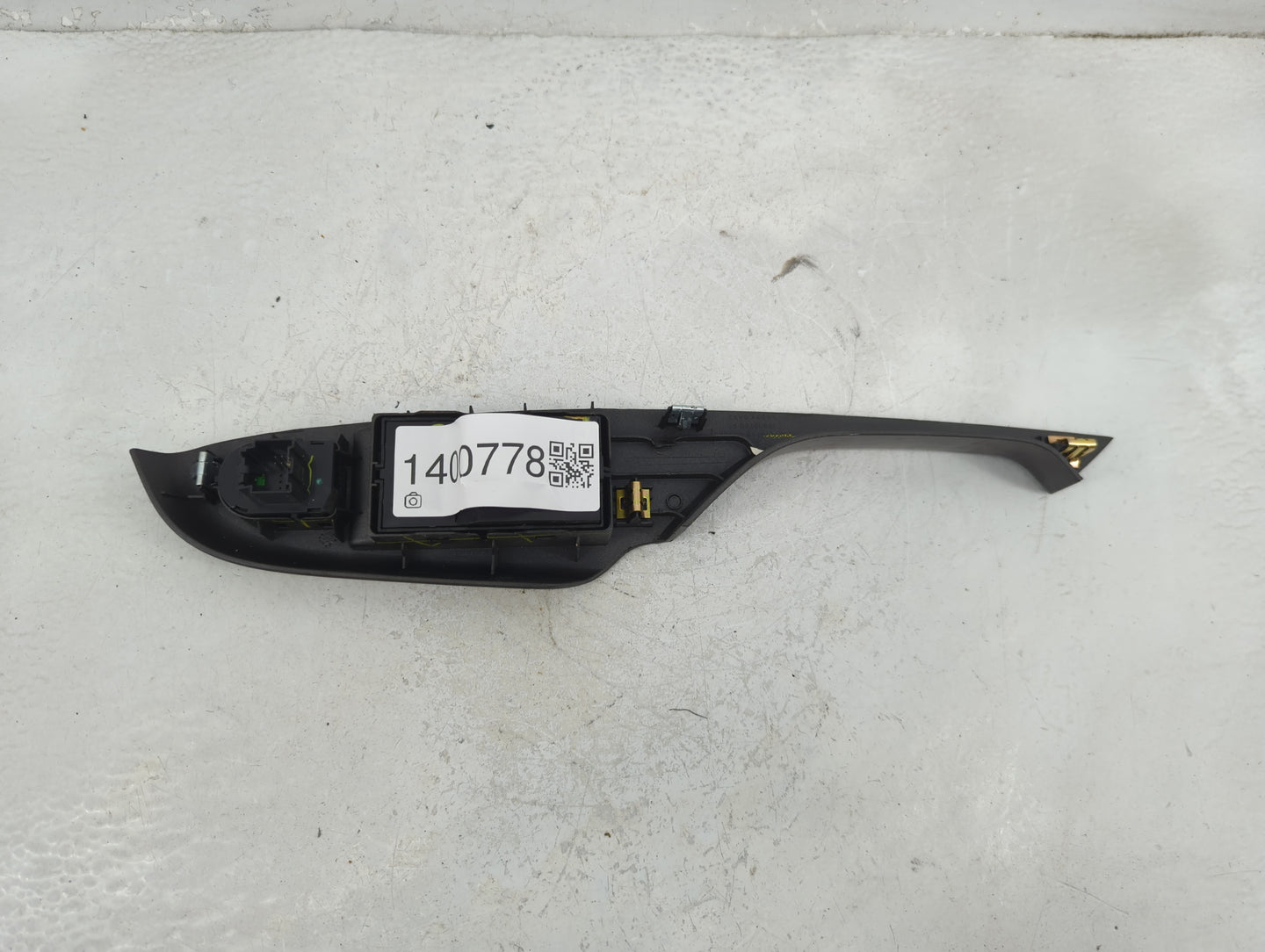 2012 Cadillac Srx Master Power Window Switch Replacement Driver Side Left P/N:T0500700 01 Fits OEM Used Auto Parts - Oemused