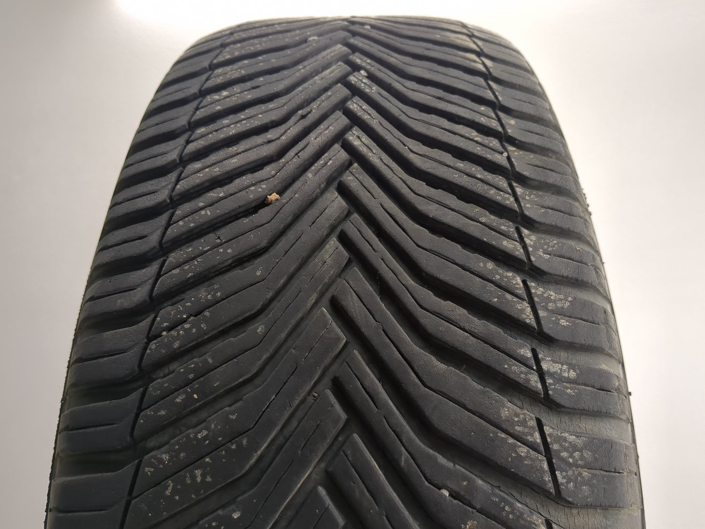 Used Tire 235/65R18 MICHELIN CROSSCLIMATE2 106H - Tread Depth 8/32 - Oemusedautoparts1.com