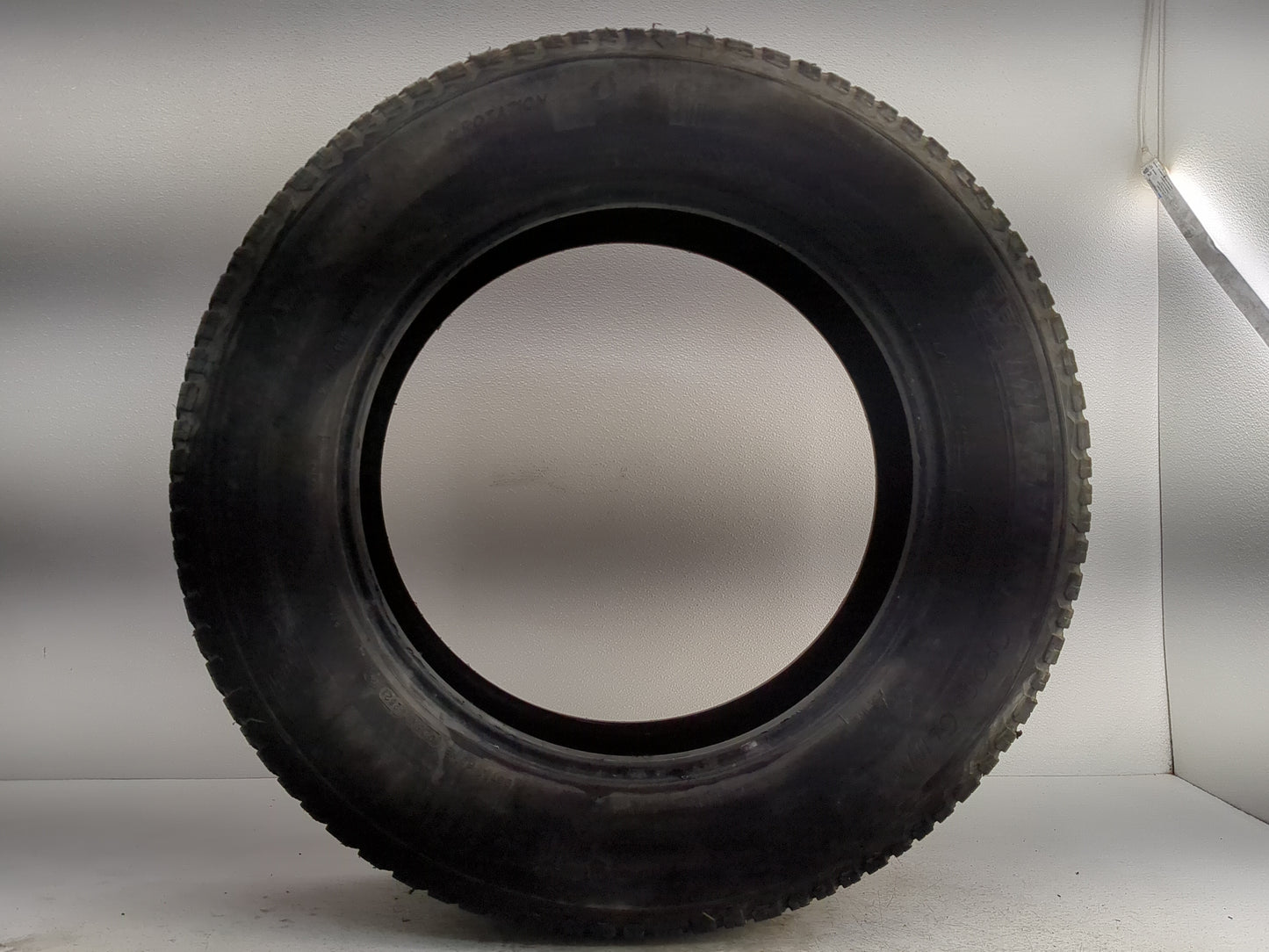 Used Tire 235/60R18 MICHELIN CROSSCLIMATE 2 107V - Tread Depth 6.5/32 - Oemusedautoparts1.com