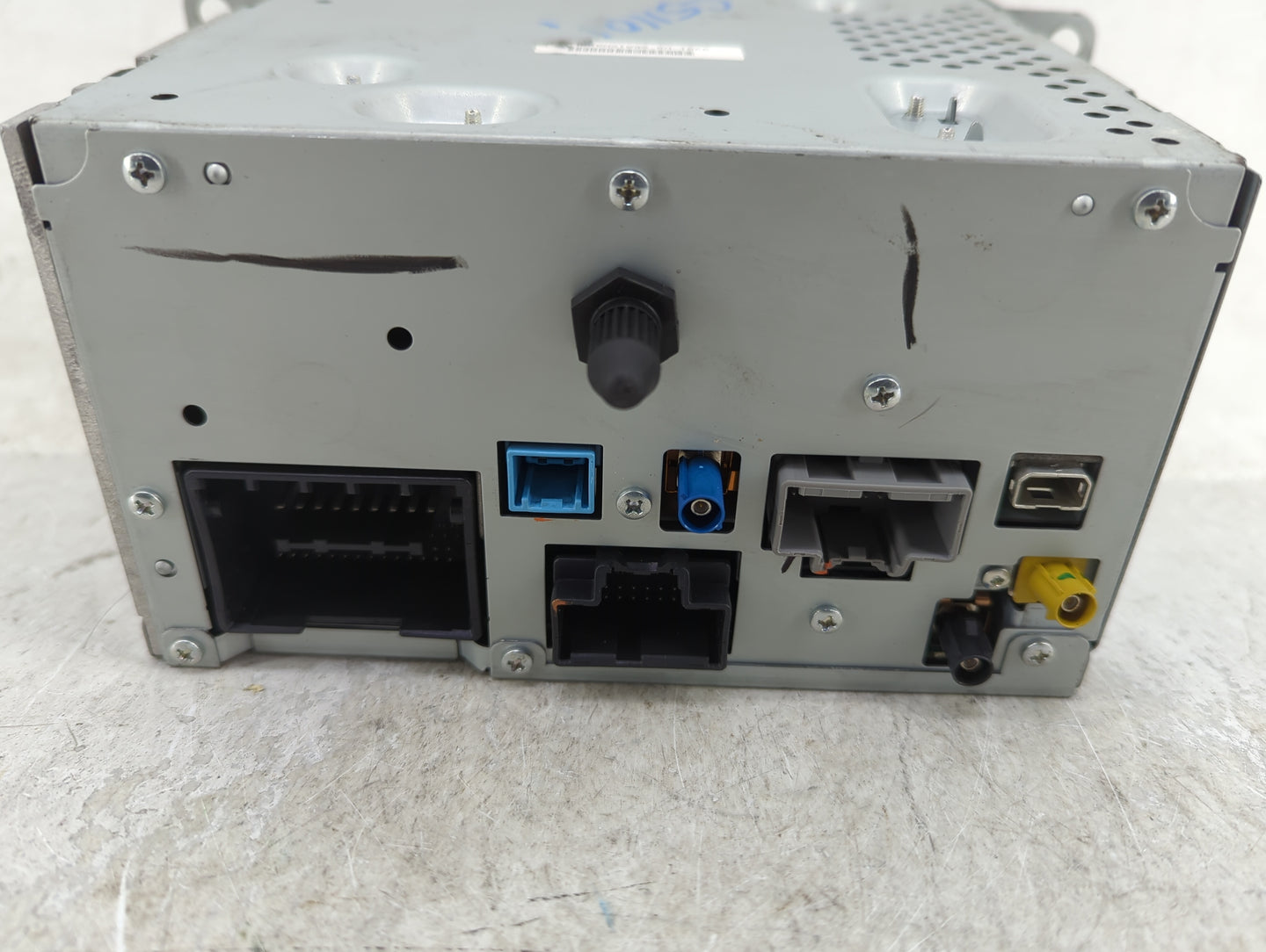 2012 Cadillac Srx Radio AM FM Cd Player Receiver Replacement Fits Fits 2013 OEM Used Auto Parts - Oemusedautoparts1.com