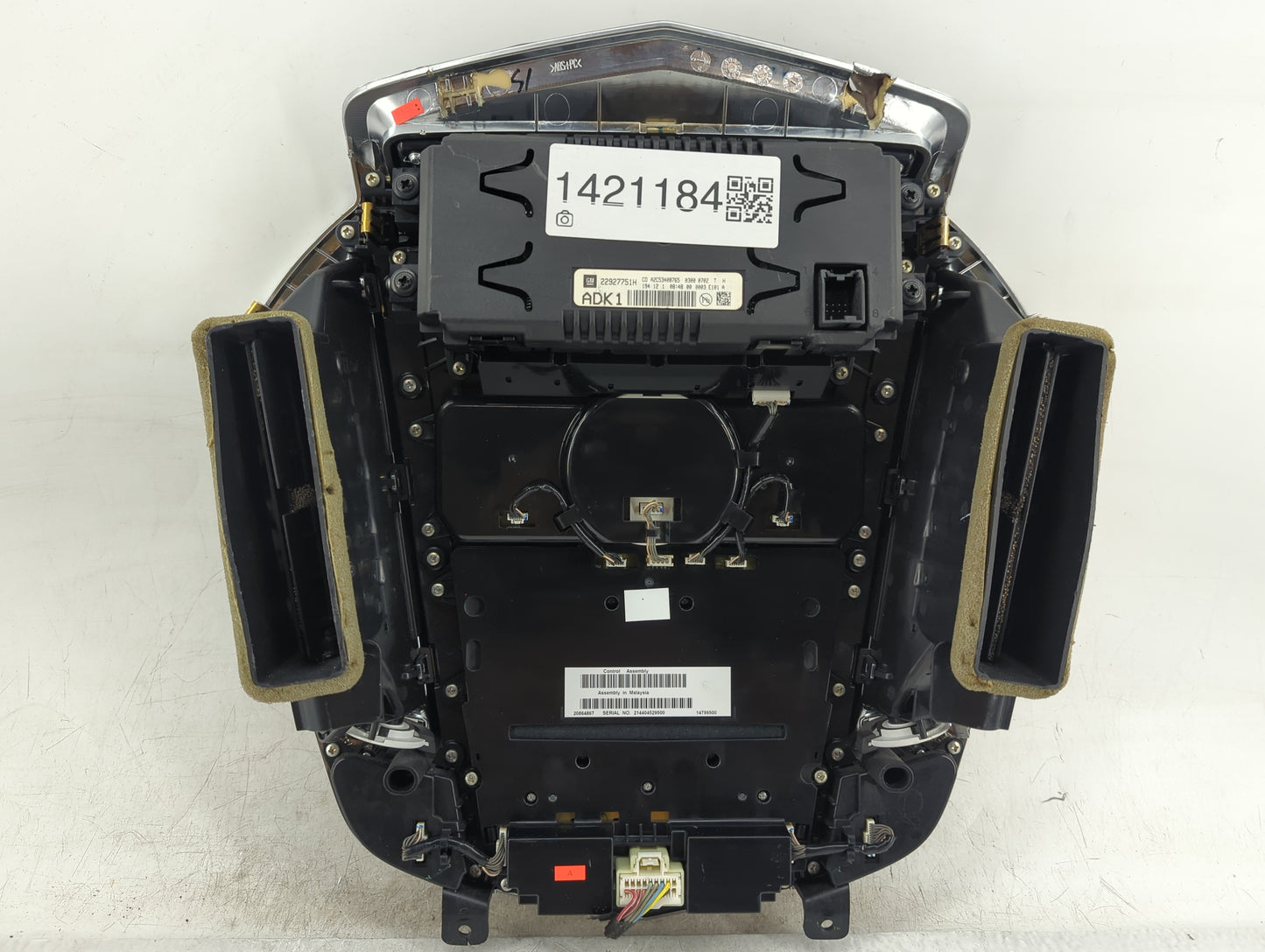 2010-2012 Cadillac Srx Radio Control Panel - Oemusedautoparts1.com