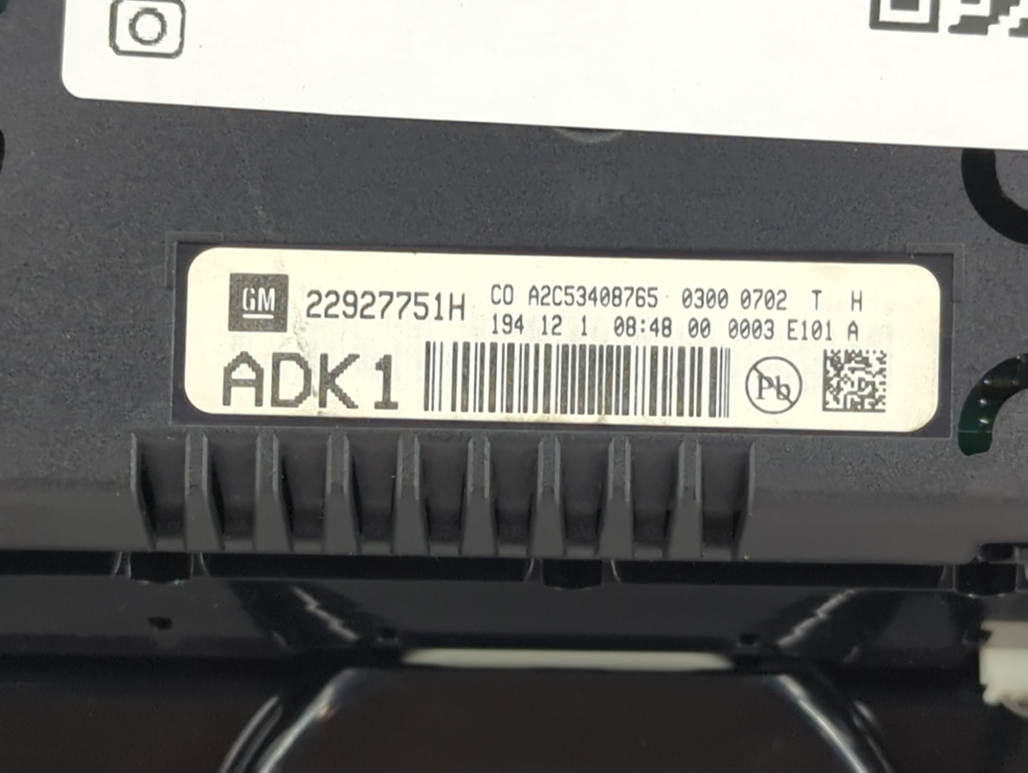 2010-2012 Cadillac Srx Radio Control Panel - Oemusedautoparts1.com