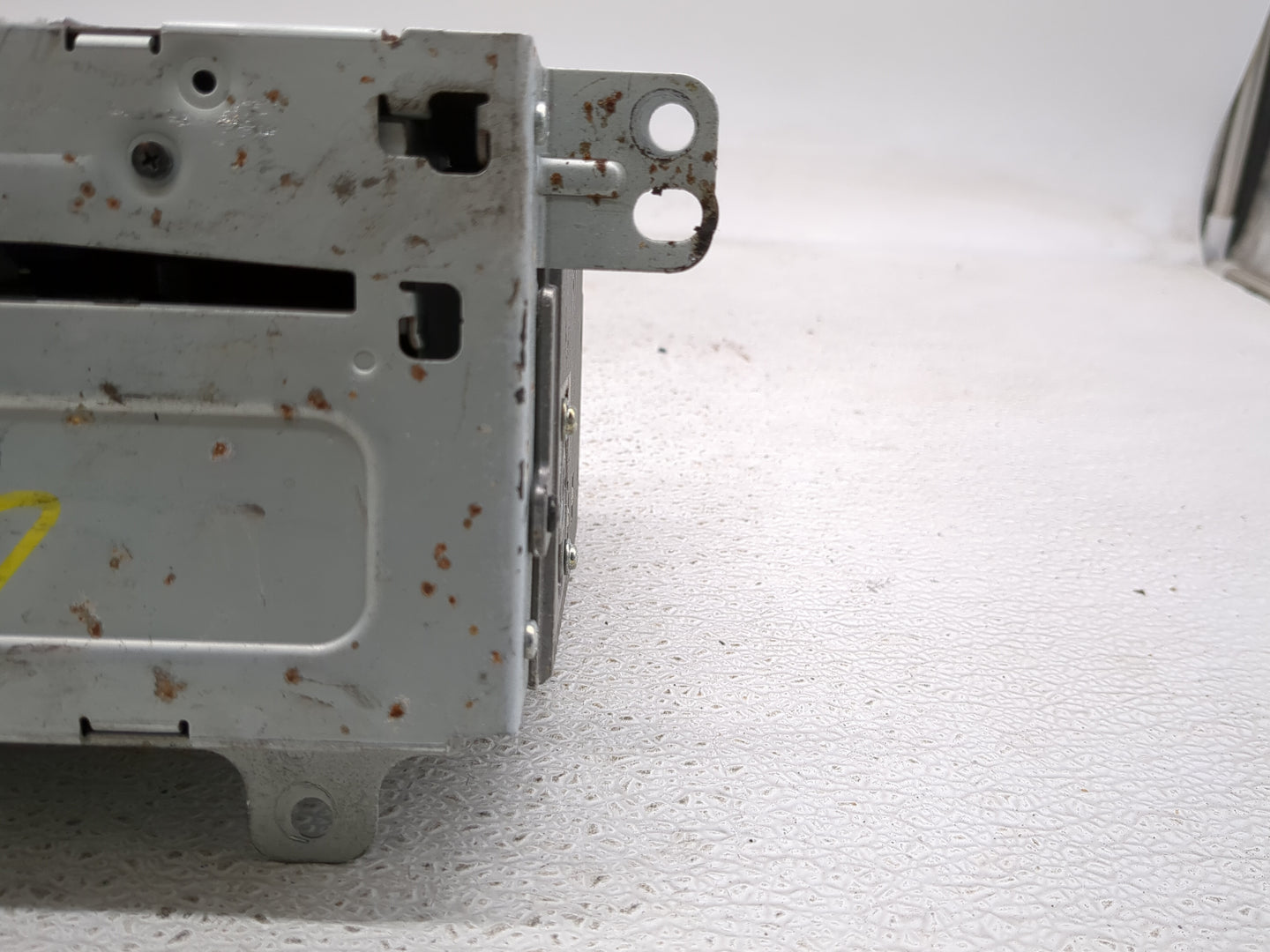 2010-2012 Cadillac Srx Radio AM FM Cd Player Receiver Replacement P/N:22870782 Fits Fits 2010 2011 2012 OEM Used Auto Parts 