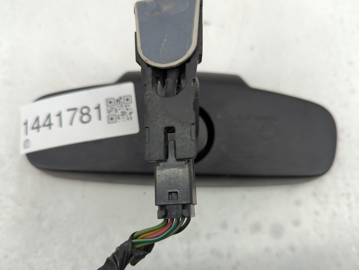 2012 Cadillac Srx Interior Rear View Mirror Replacement OEM Fits OEM Used Auto Parts - Oemusedautoparts1.com