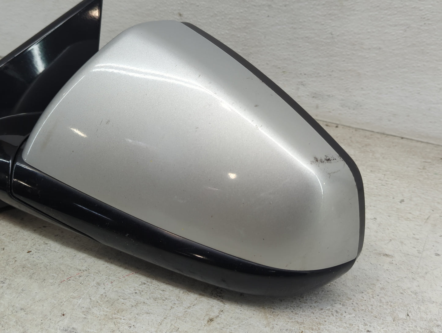 2010-2014 Cadillac Srx Driver Side View Mirror - Left Door Mirror OEM Used - Oemusedautoparts1.com
