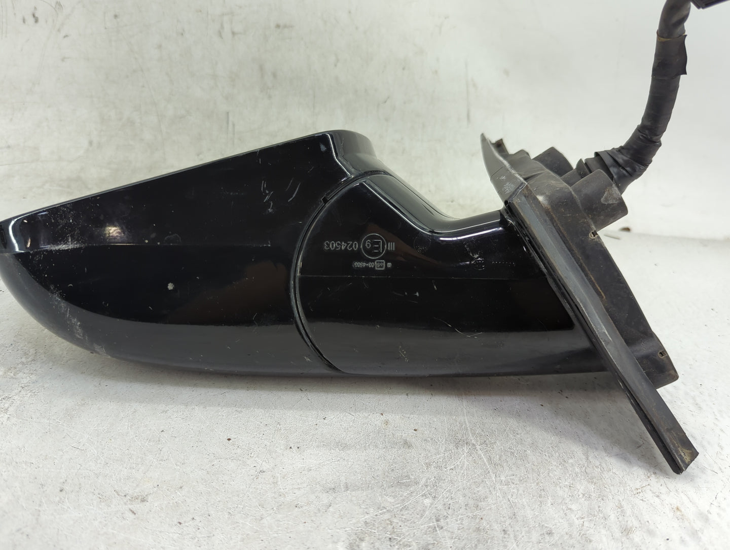 2010-2014 Cadillac Srx Driver Side View Mirror - Left Door Mirror OEM Used - Oemusedautoparts1.com