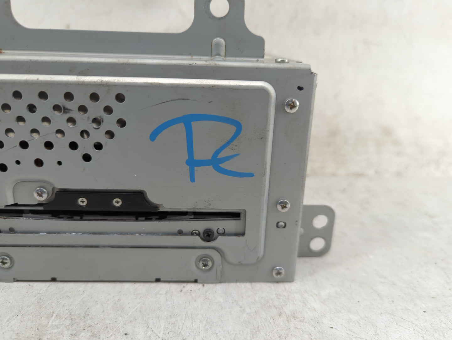 2012 Cadillac Srx Radio AM FM Cd Player Receiver Replacement P/N:22854093 DW468100-7200 Fits Fits 2013 OEM Used Auto Parts -