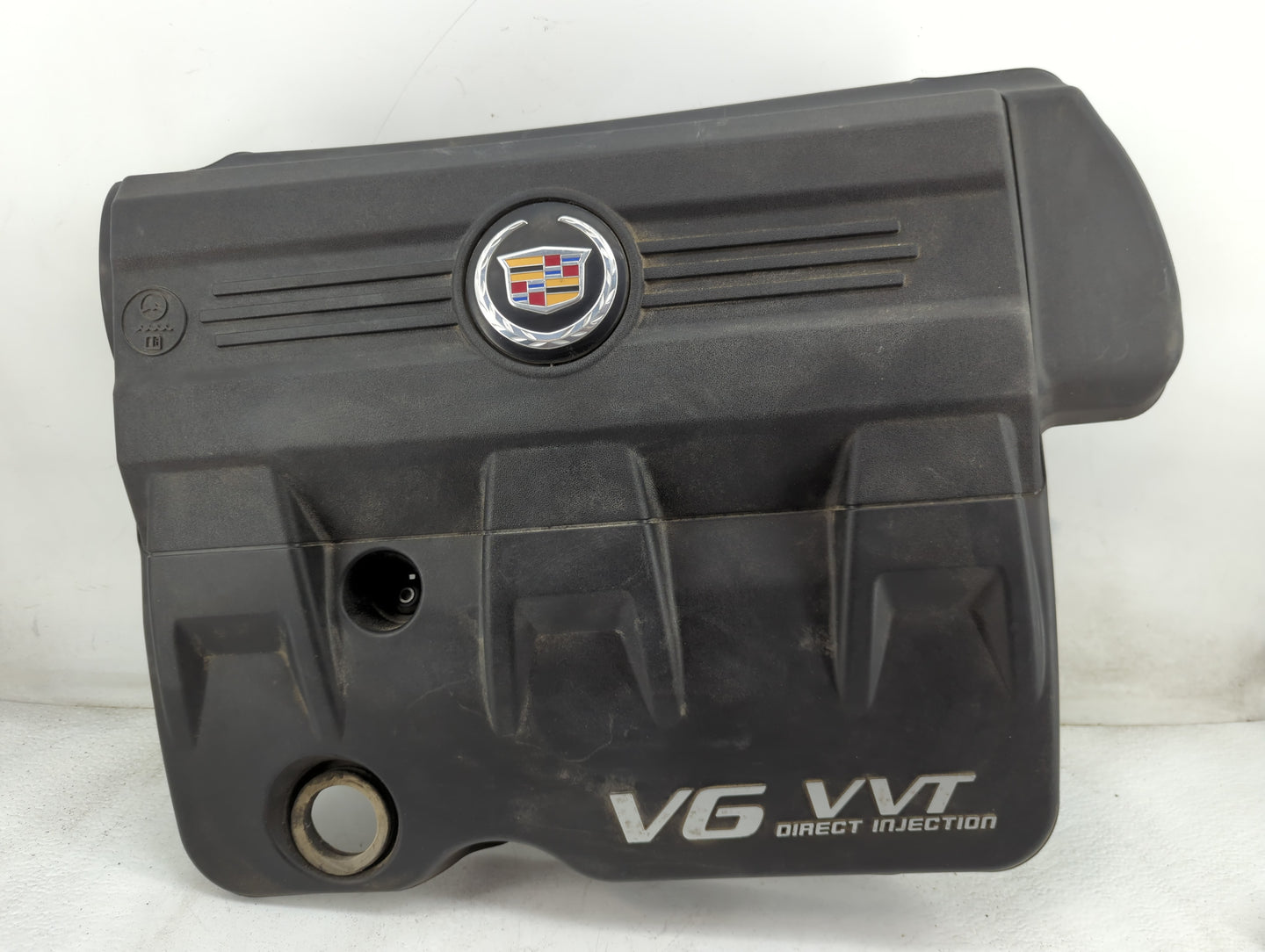 2012 Cadillac Srx Engine Cover Black - Oemusedautoparts1.com