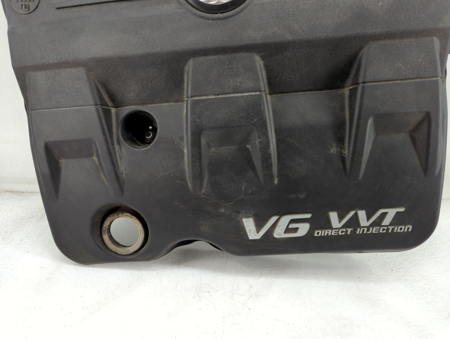 2012 Cadillac Srx Engine Cover Black - Oemusedautoparts1.com