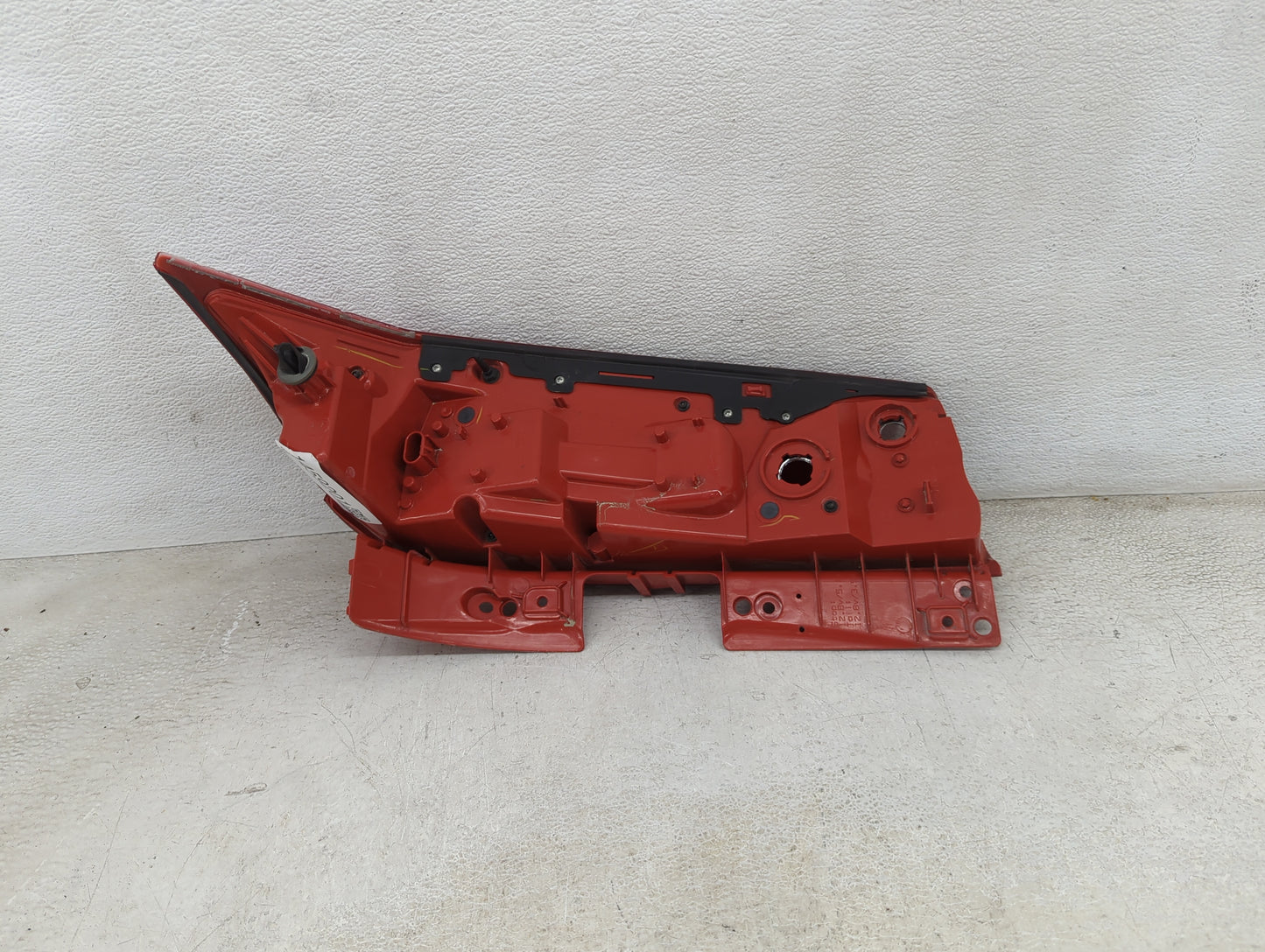 2010-2016 Cadillac Srx Tail Light Assembly Driver Left OEM P/N:22773653 Fits Fits 2010 2011 2012 2013 2014 2015 2016 OEM Use