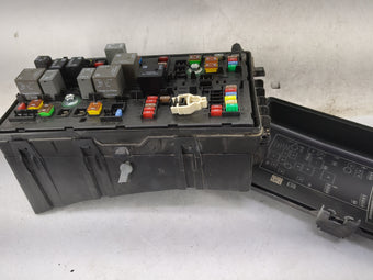 compare product 2012-2013 Cadillac Srx Fusebox Fuse Box Panel Relay Module P/N:13500114 13306941, 13306942, 13306943 Fits Fits 2012 2013 OEM Used Auto Parts