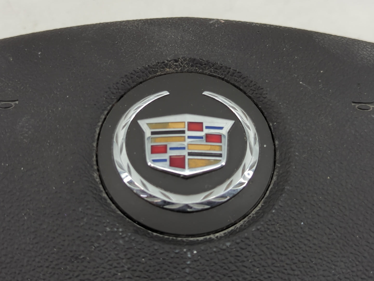 2011-2012 Cadillac Srx Air Bag Driver Left Steering Wheel Mounted 1466058 - Oemusedautoparts1.com