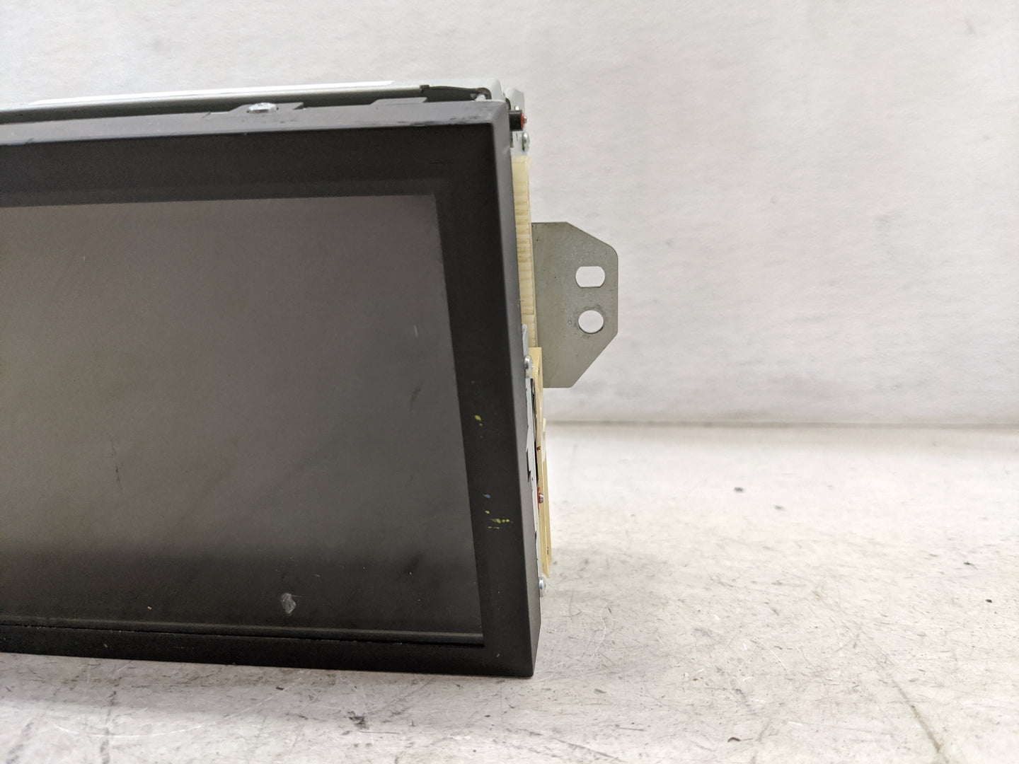 2010-2012 Cadillac Srx Information Display Screen 1468015 - Oemusedautoparts1.com