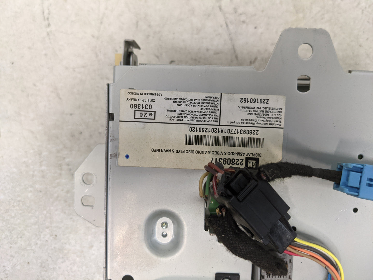2010-2012 Cadillac Srx Information Display Screen 1468015 - Oemusedautoparts1.com
