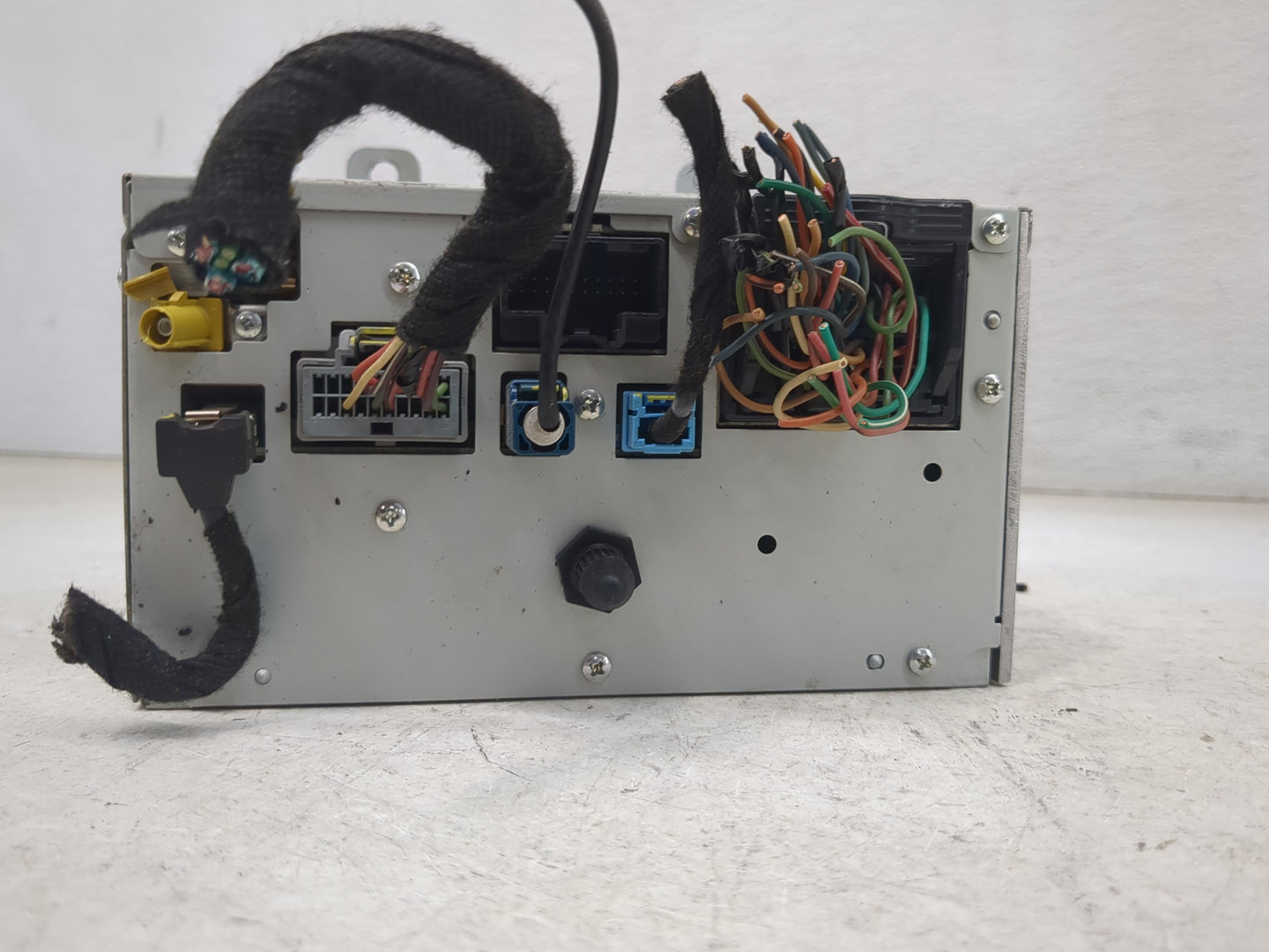 2012 Cadillac Srx Radio AM FM Cd Player Receiver Replacement P/N:22854093 DW468100-7200, GM0500WG0C989H Fits Fits 2013 OEM U