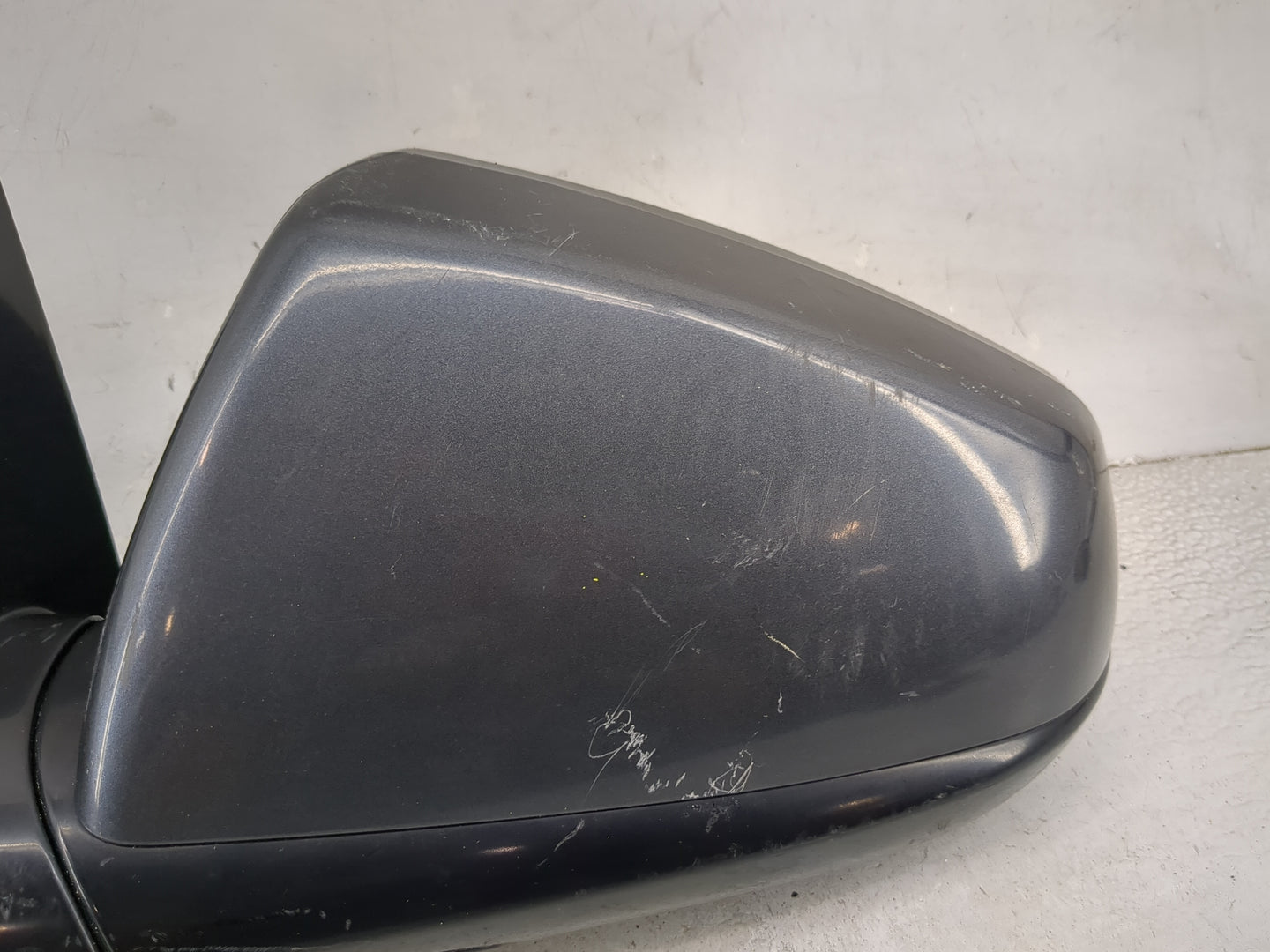 2010-2014 Cadillac Srx Driver Side View Mirror - Left Door Mirror OEM Used - Oemusedautoparts1.com