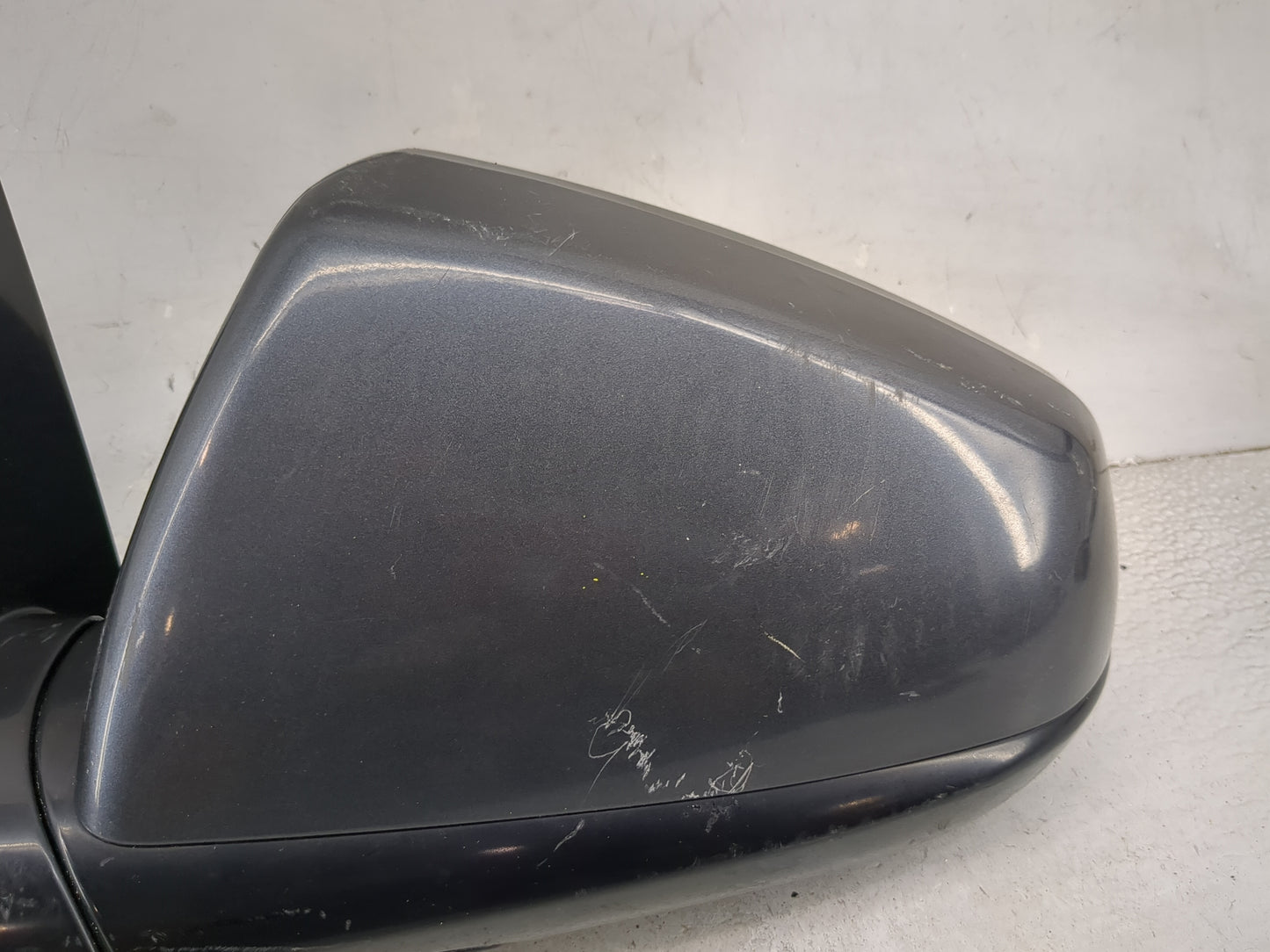 2010-2014 Cadillac Srx Driver Side View Mirror - Left Door Mirror OEM Used - Oemusedautoparts1.com