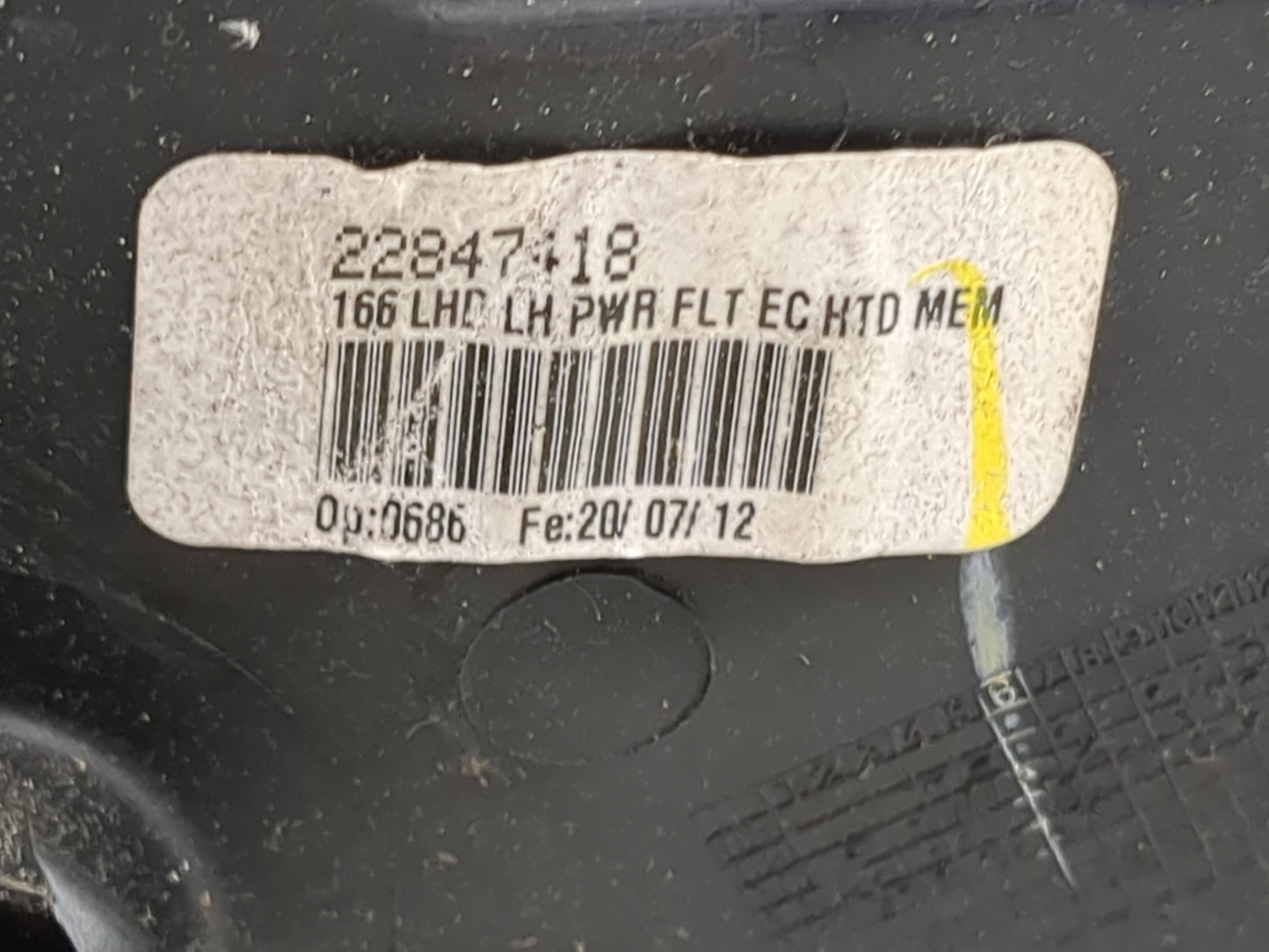 2010-2014 Cadillac Srx Driver Side View Mirror - Left Door Mirror OEM Used - Oemusedautoparts1.com