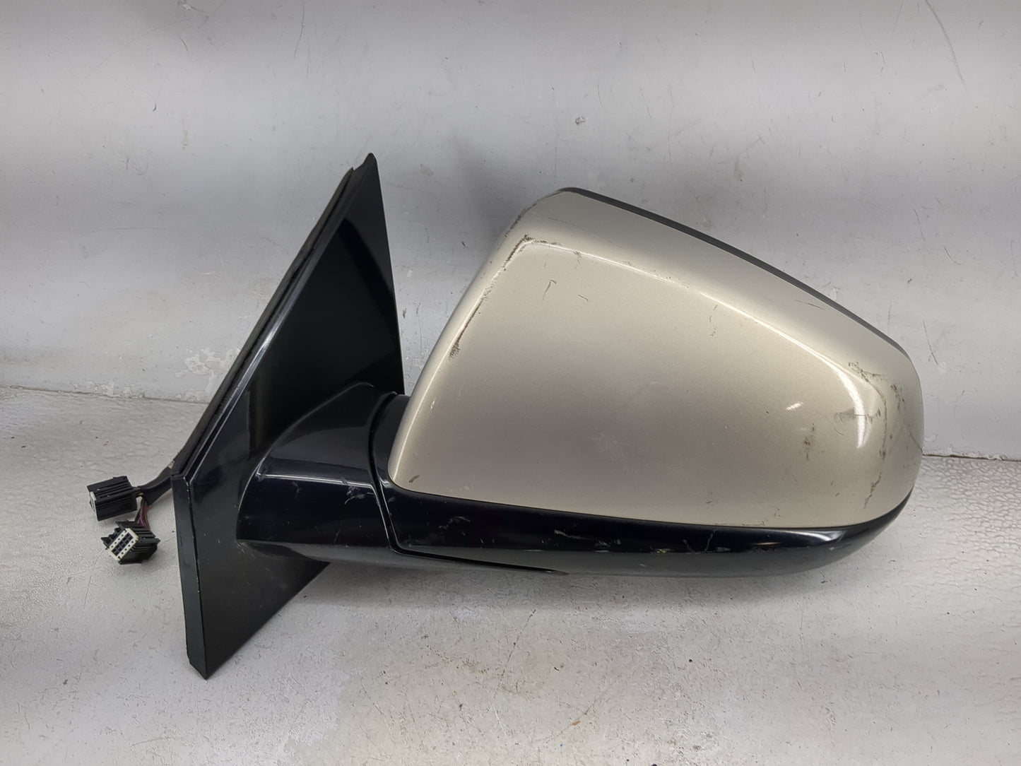 2010-2012 Cadillac Srx Driver Side View Mirror - Left Door Mirror OEM Used - Oemusedautoparts1.com
