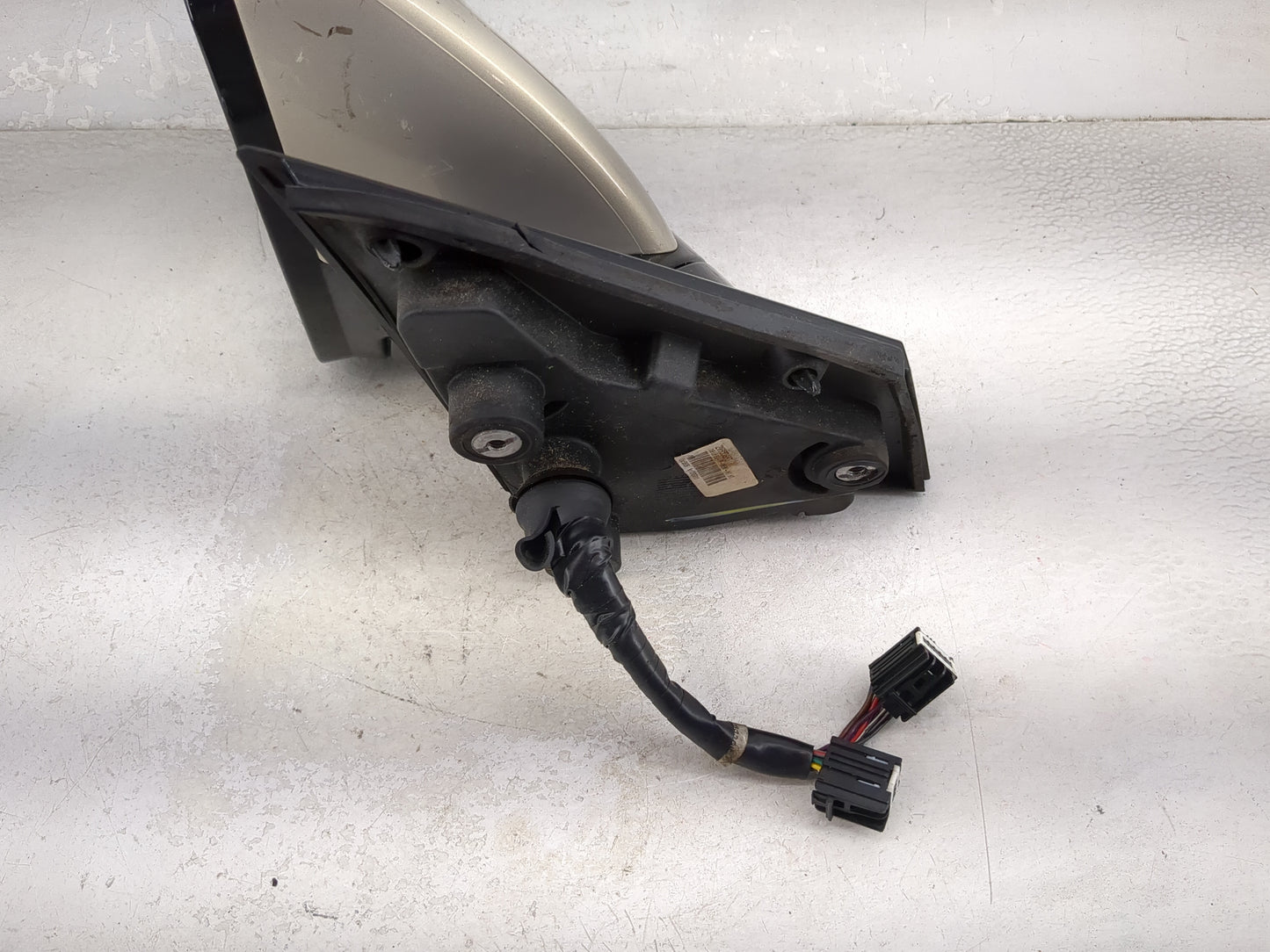 2010-2012 Cadillac Srx Driver Side View Mirror - Left Door Mirror OEM Used - Oemusedautoparts1.com