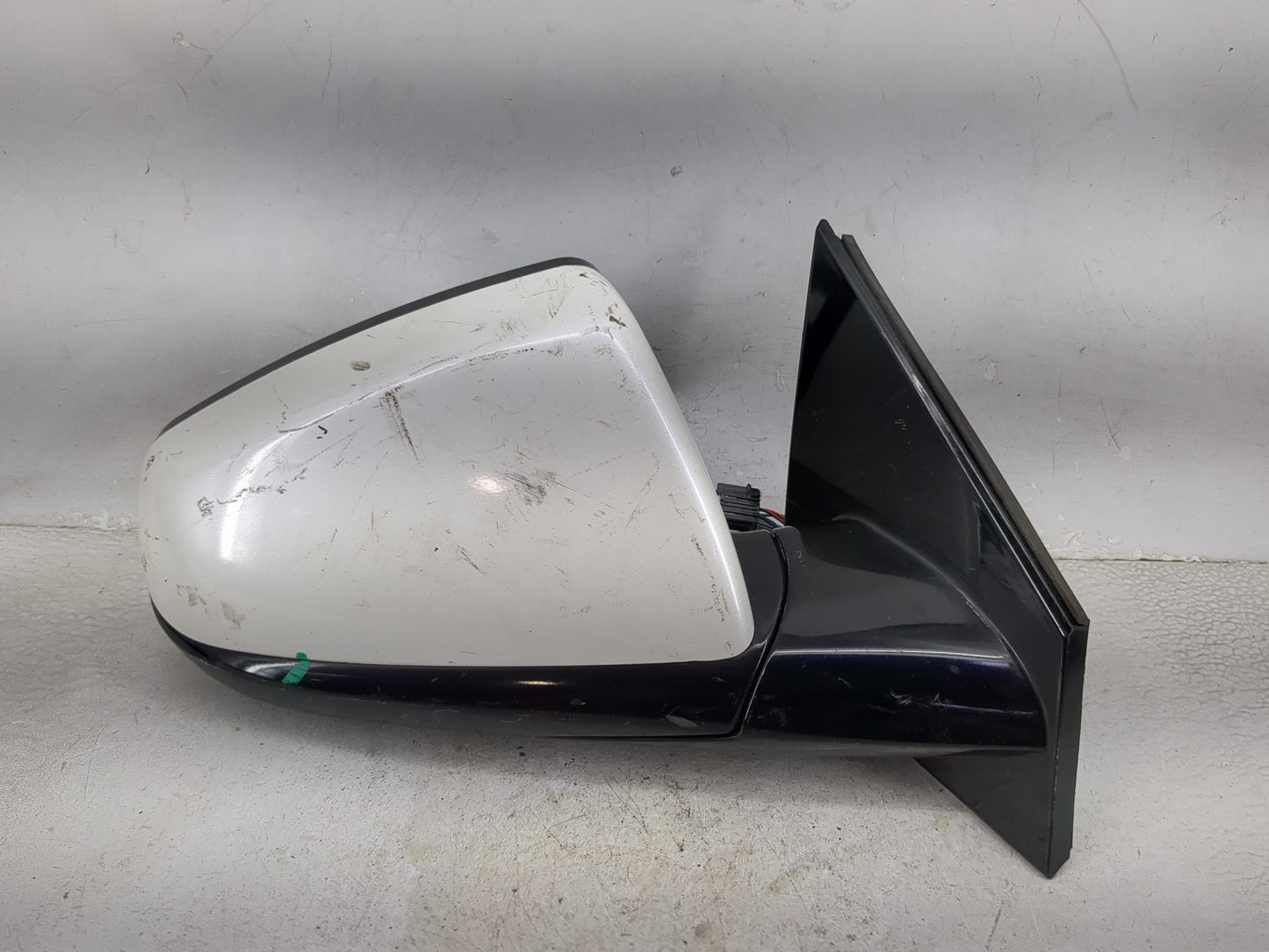 2010-2014 Cadillac Srx Passenger Side View Mirror - Right Door Mirror OEM Used - Oemusedautoparts1.com