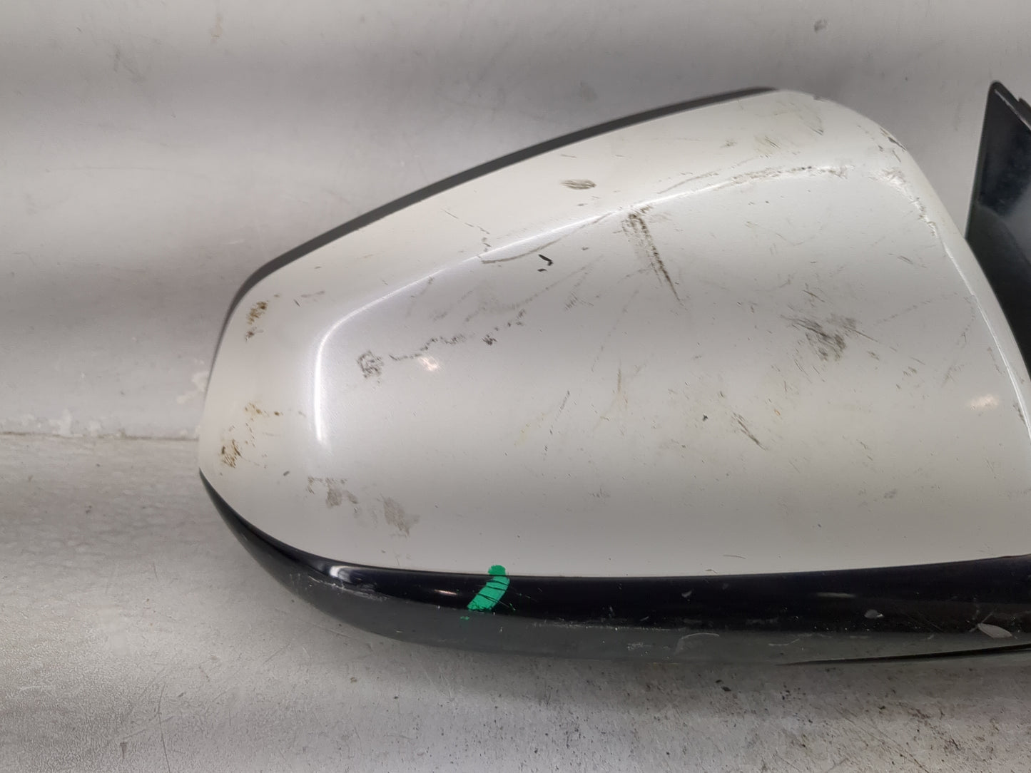 2010-2014 Cadillac Srx Passenger Side View Mirror - Right Door Mirror OEM Used - Oemusedautoparts1.com