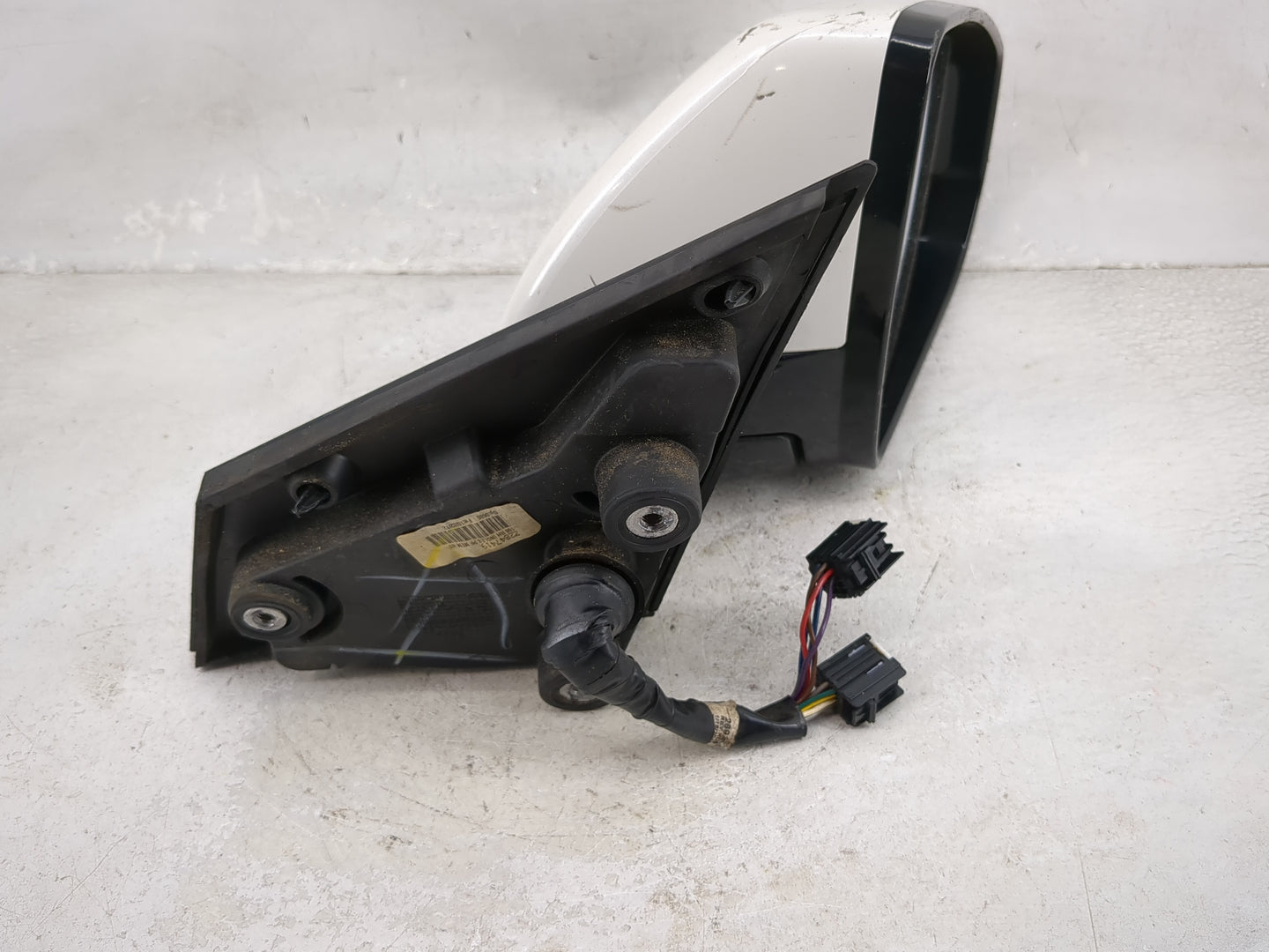 2010-2014 Cadillac Srx Passenger Side View Mirror - Right Door Mirror OEM Used - Oemusedautoparts1.com