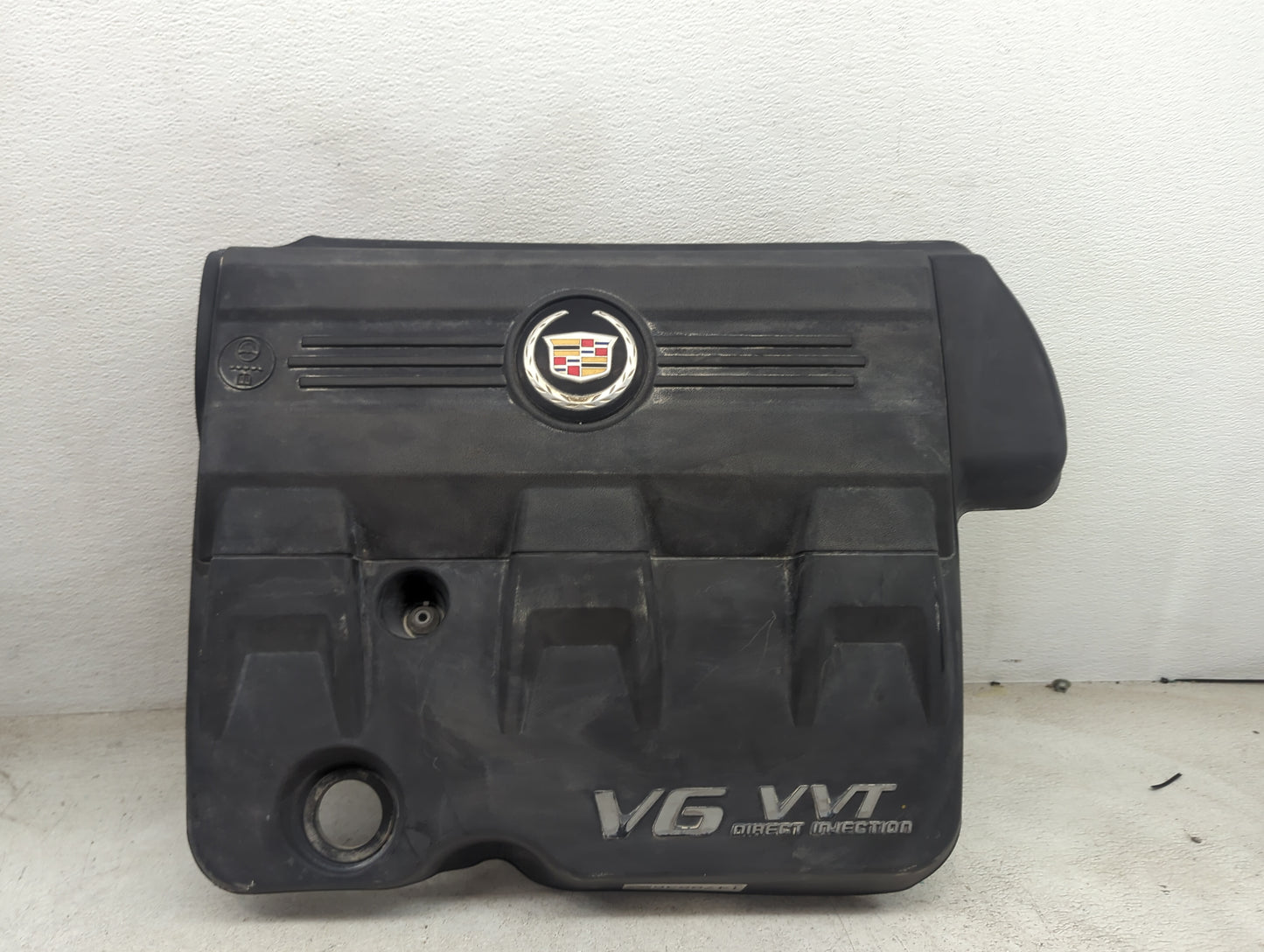 2012 Cadillac Srx Engine Cover Black 1479536 - Oemusedautoparts1.com