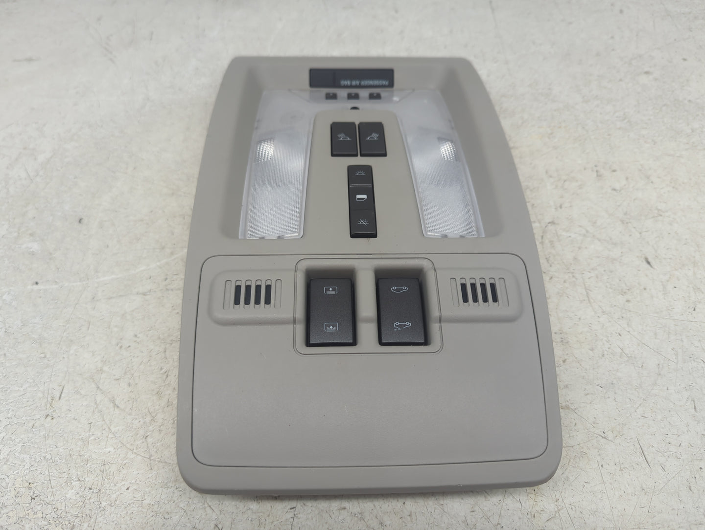 2012 Cadillac Srx Overhead Roof Console Tan - Oemusedautoparts1.com