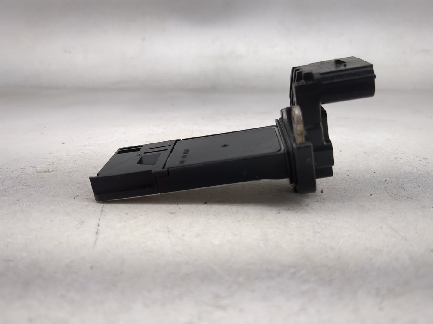 2012-2016 Cadillac Srx Mass Air Flow Meter Maf 1486502 - Oemusedautoparts1.com