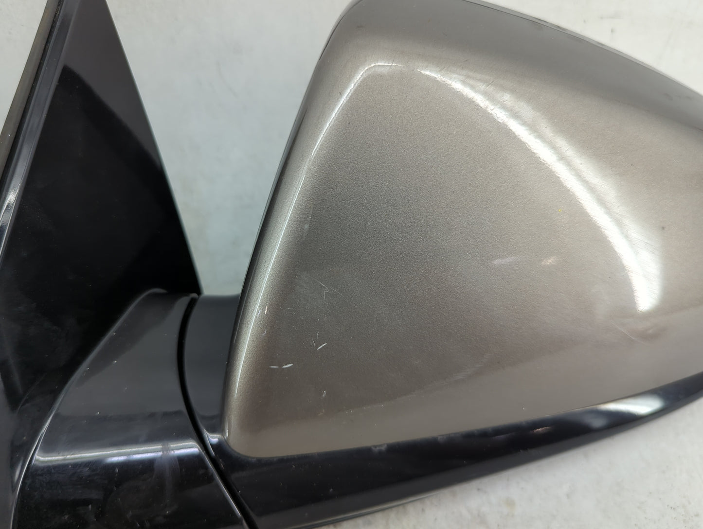 2010-2012 Cadillac Srx Driver Side View Mirror - Left Door Mirror OEM Used - Oemusedautoparts1.com