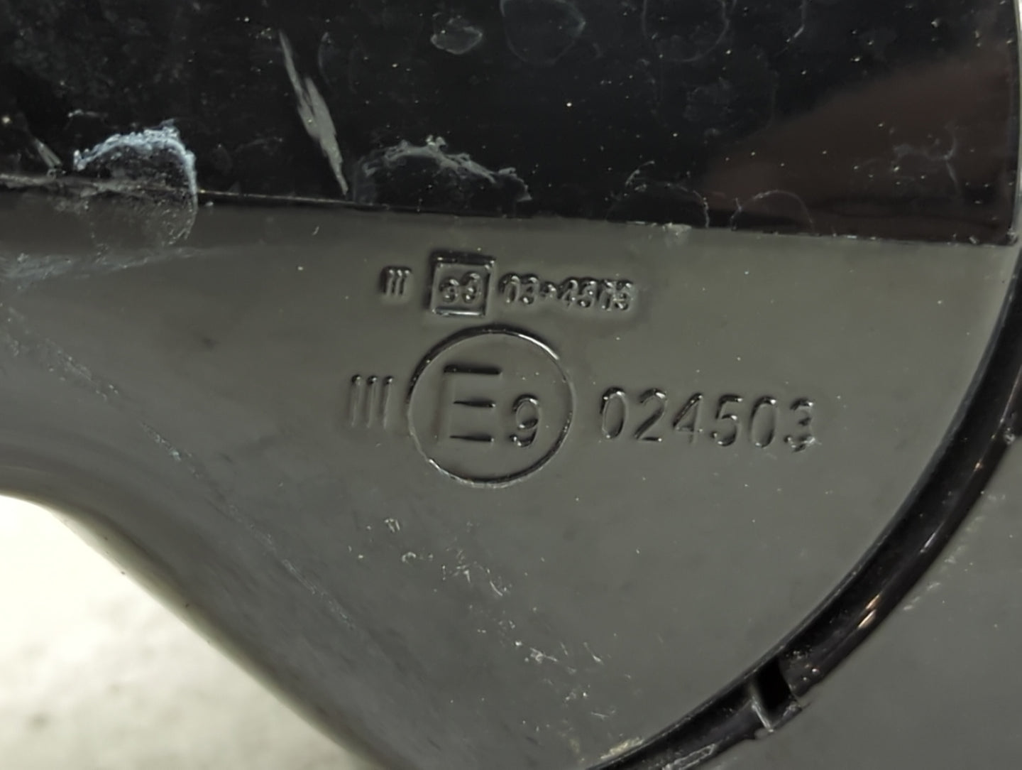2010-2012 Cadillac Srx Driver Side View Mirror - Left Door Mirror OEM Used - Oemusedautoparts1.com