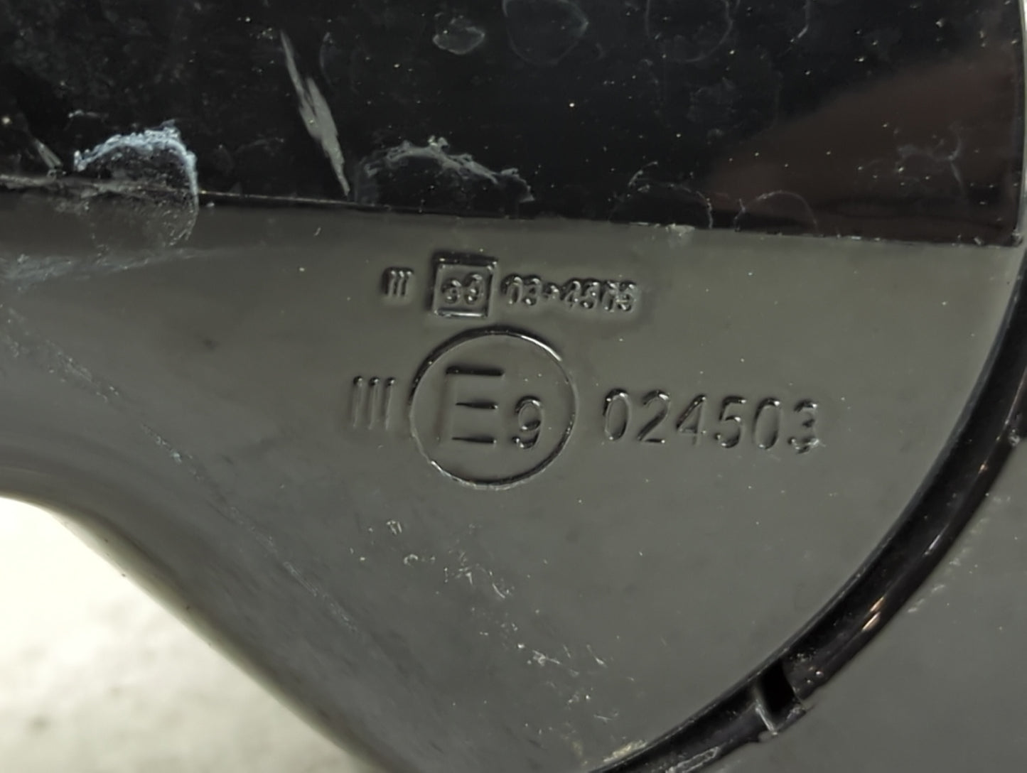 2010-2012 Cadillac Srx Driver Side View Mirror - Left Door Mirror OEM Used - Oemusedautoparts1.com